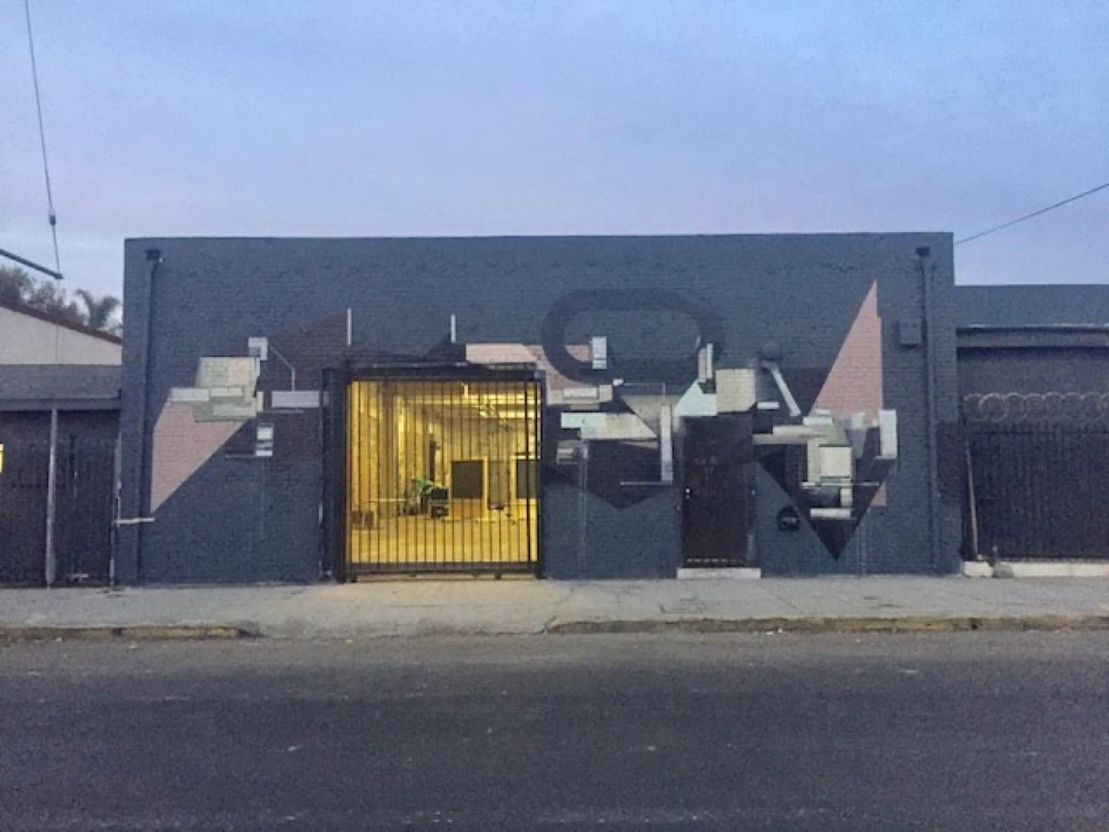 L's WAREHOUSE — photo 2