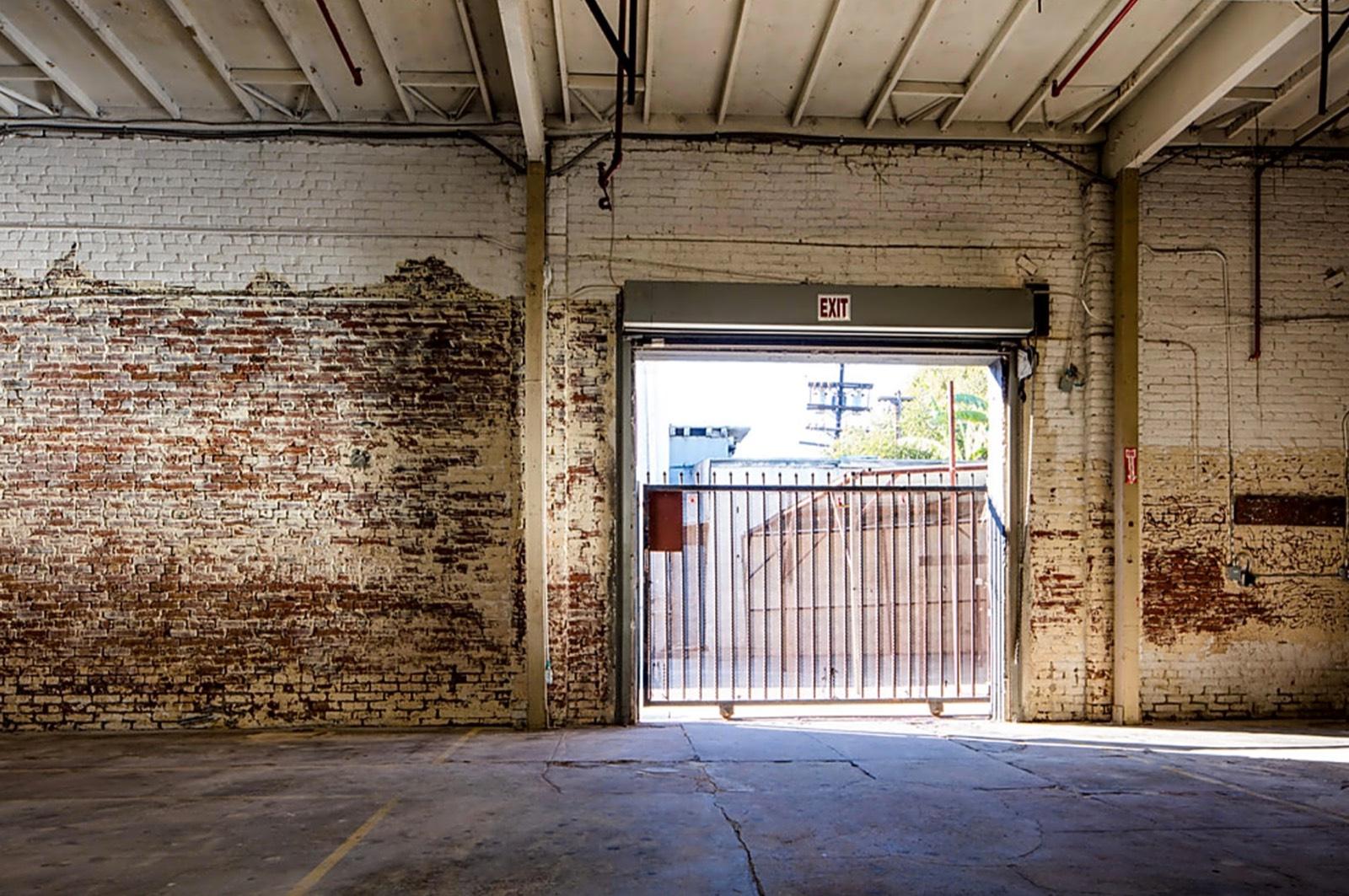 L's WAREHOUSE — photo 6