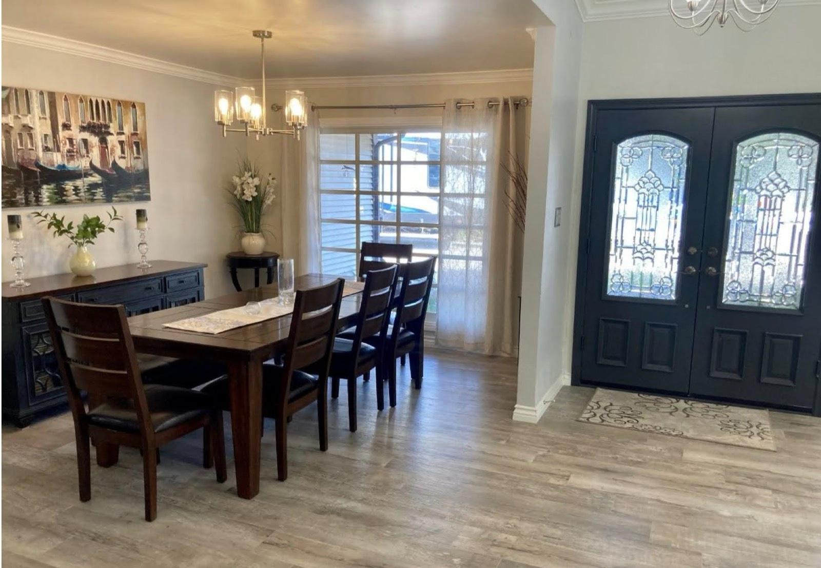 M's Contemporary Traditional Home — photo 8