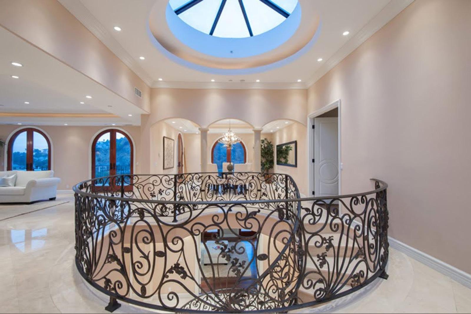 M's Floral View Mansion — photo 7