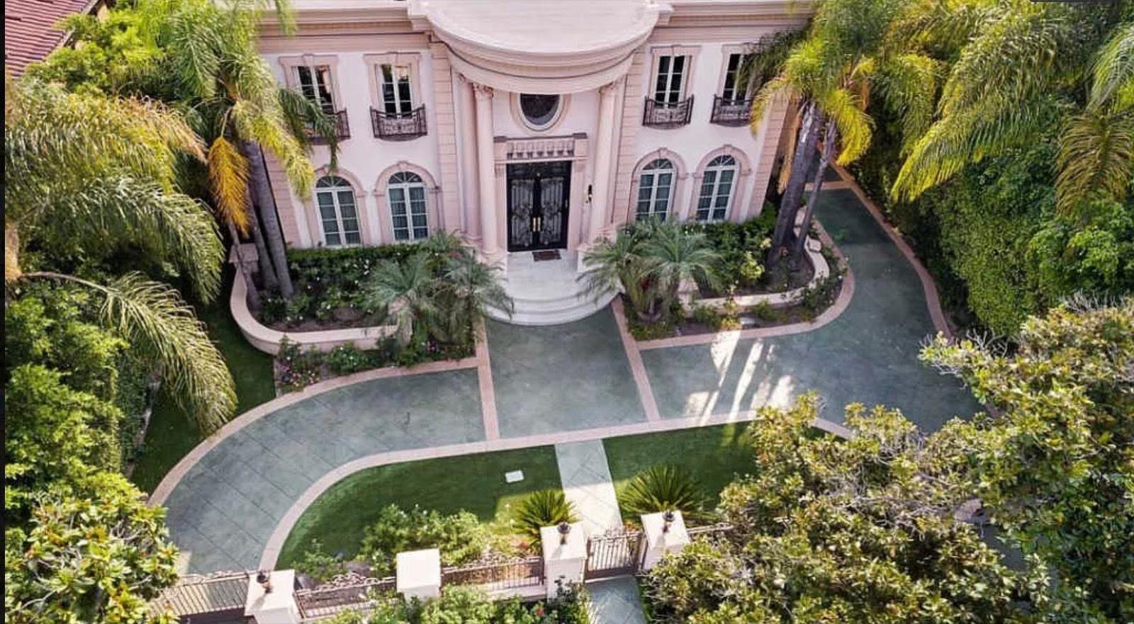 M's Grand European Mansion — photo 4