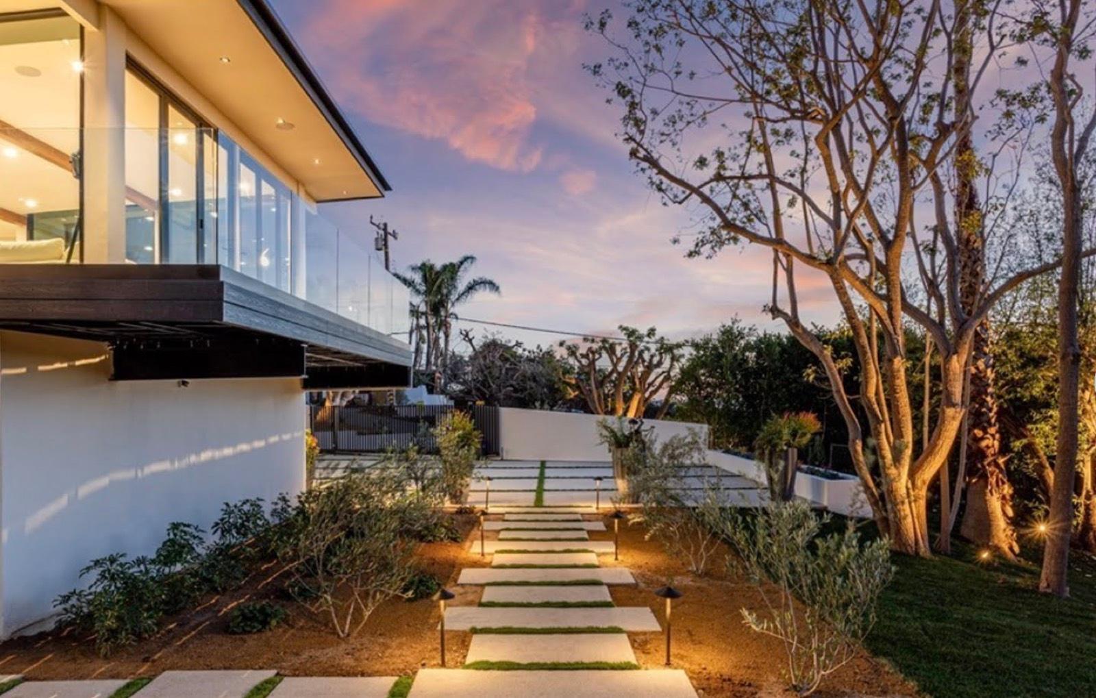 M's Malibu Wood Modern — photo 5