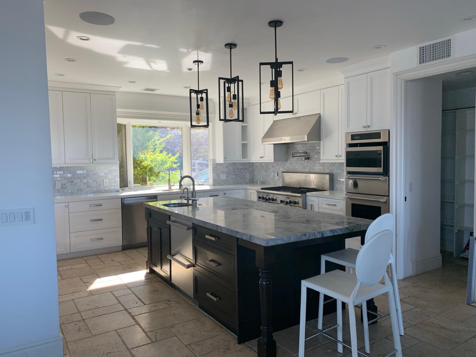 M's Modern Traditional View Home — photo 3