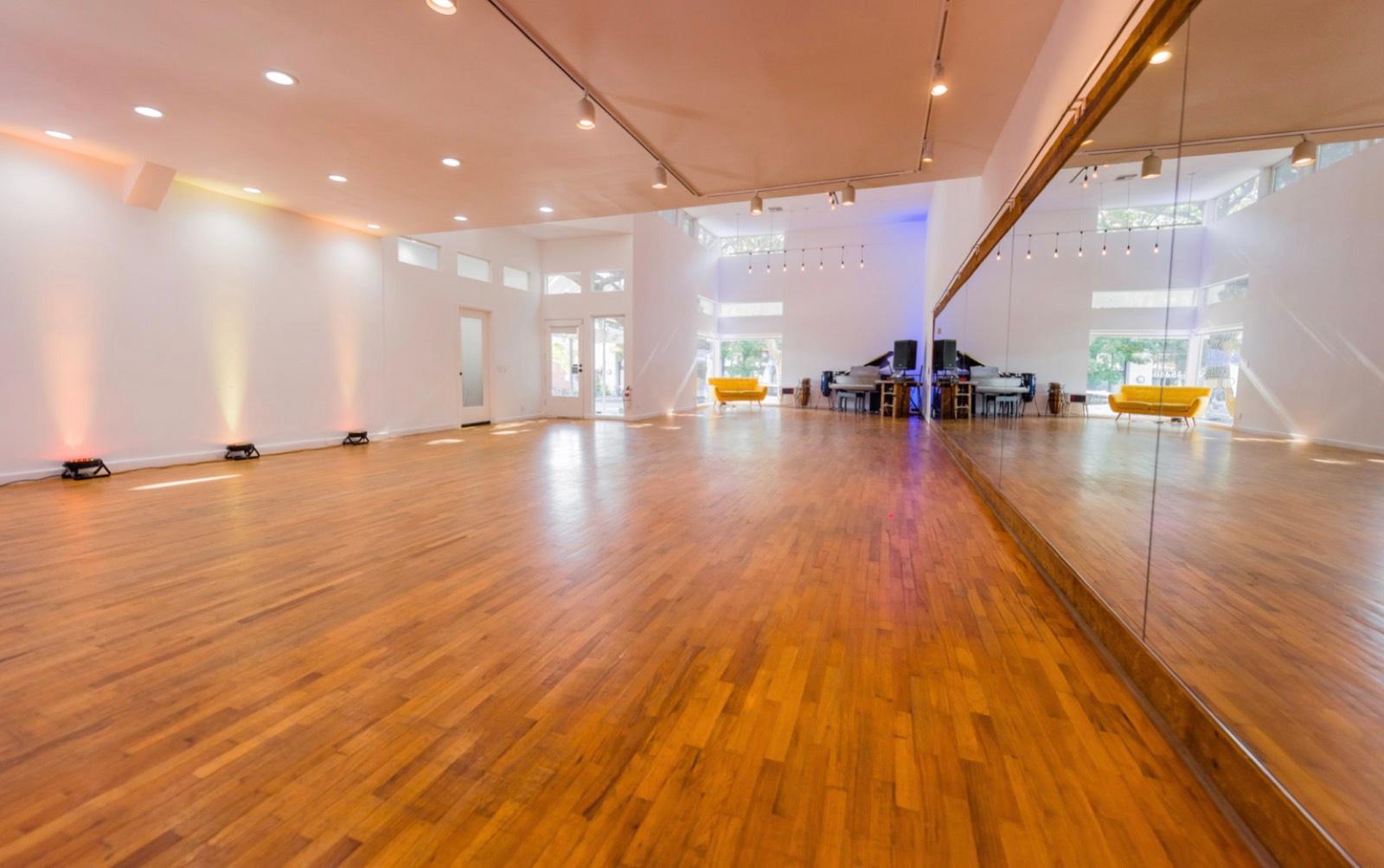 M Studio — photo 10
