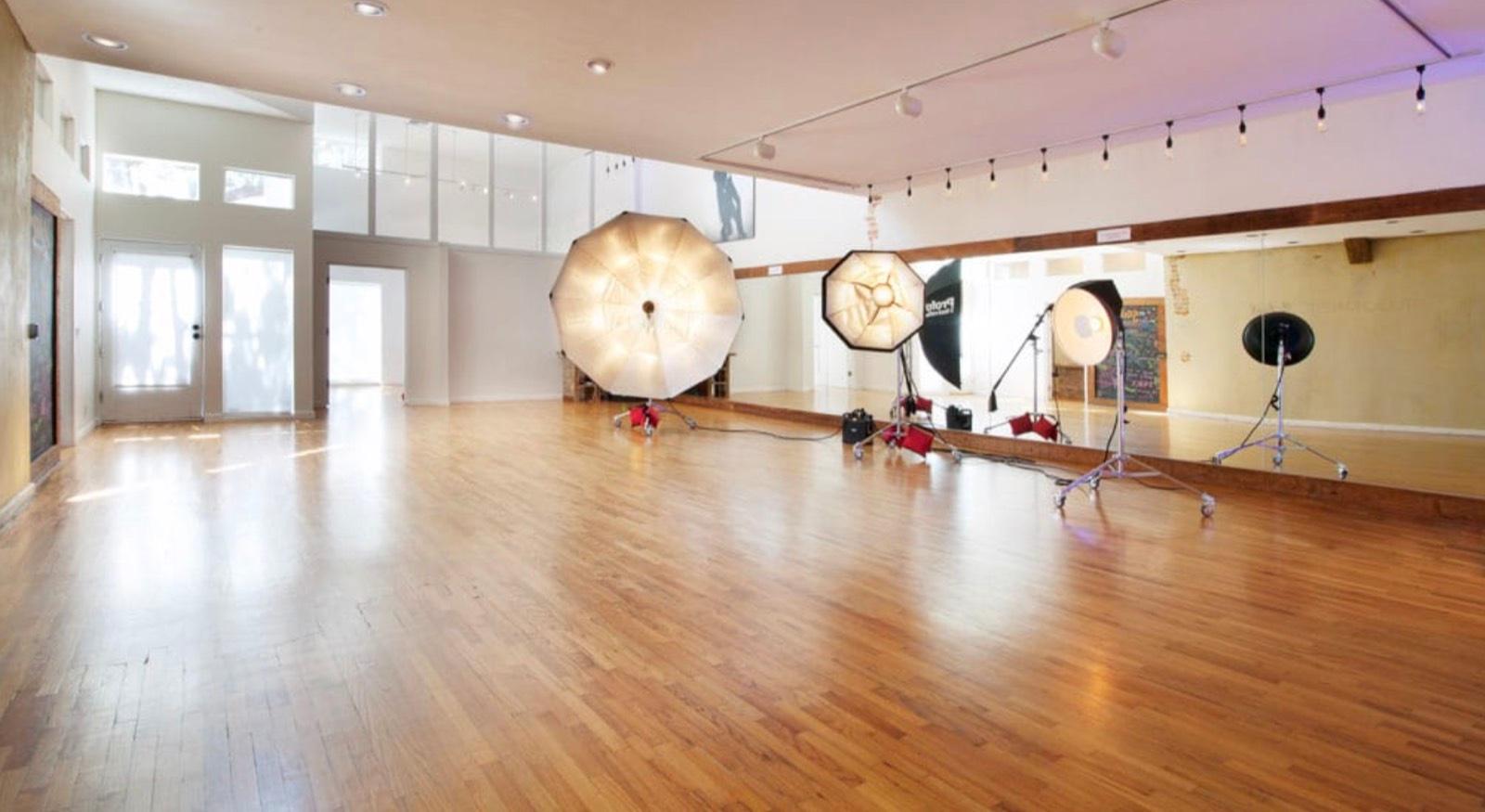 M Studio — photo 4