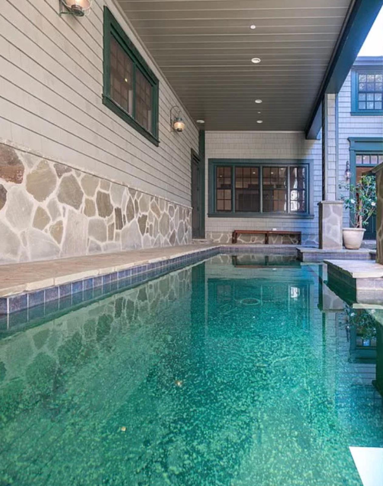 Malibu Beachfront Estate — photo 9