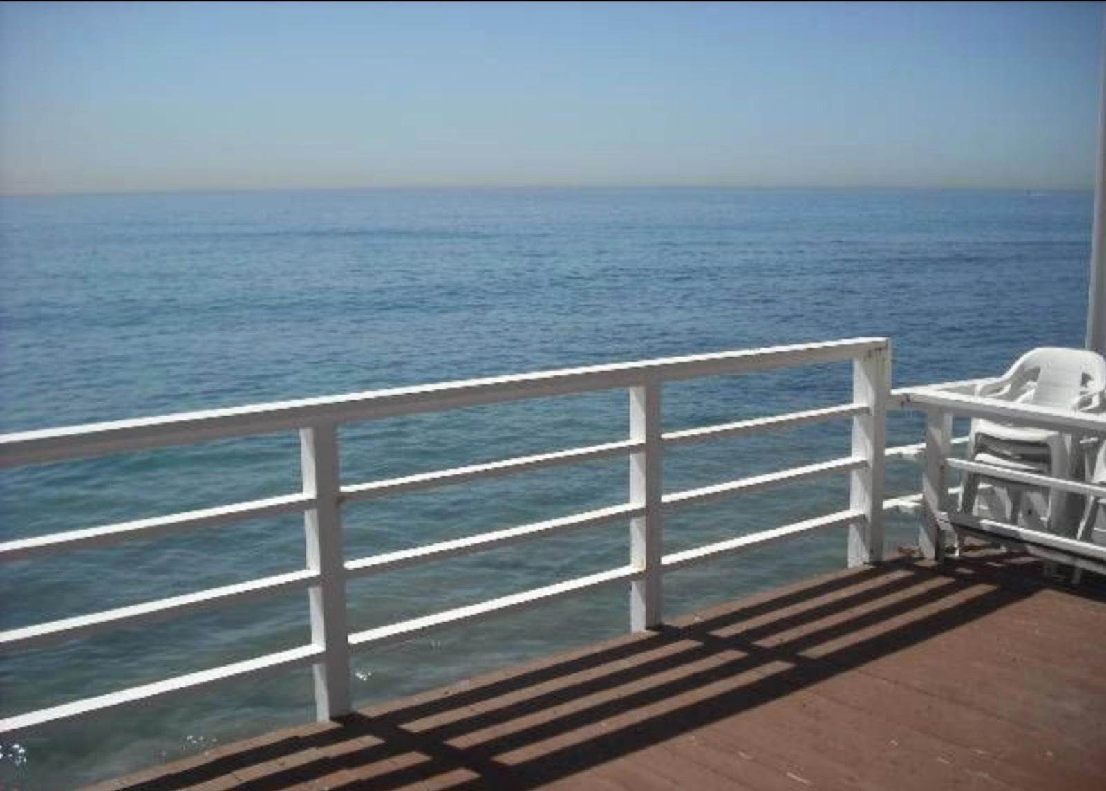 Malibu Bungalow 2 — photo 2