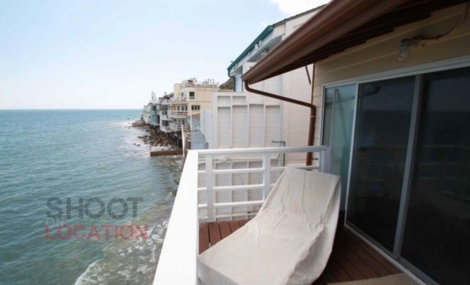 Malibu Bungalow 2 — photo 1