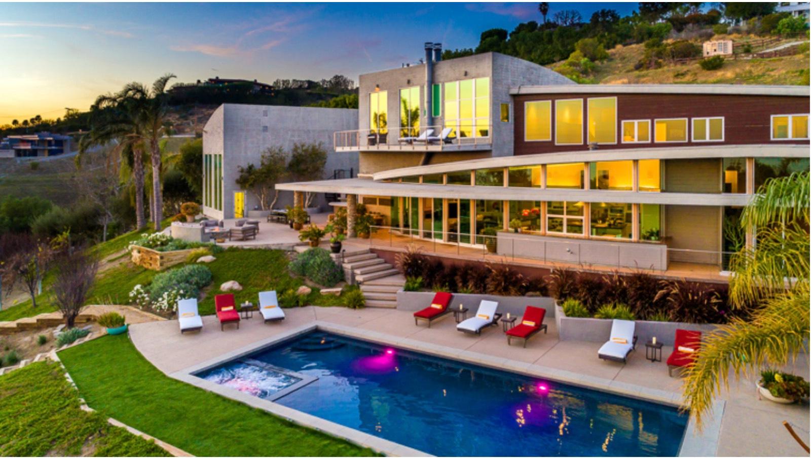 Malibu Chateau — photo 2