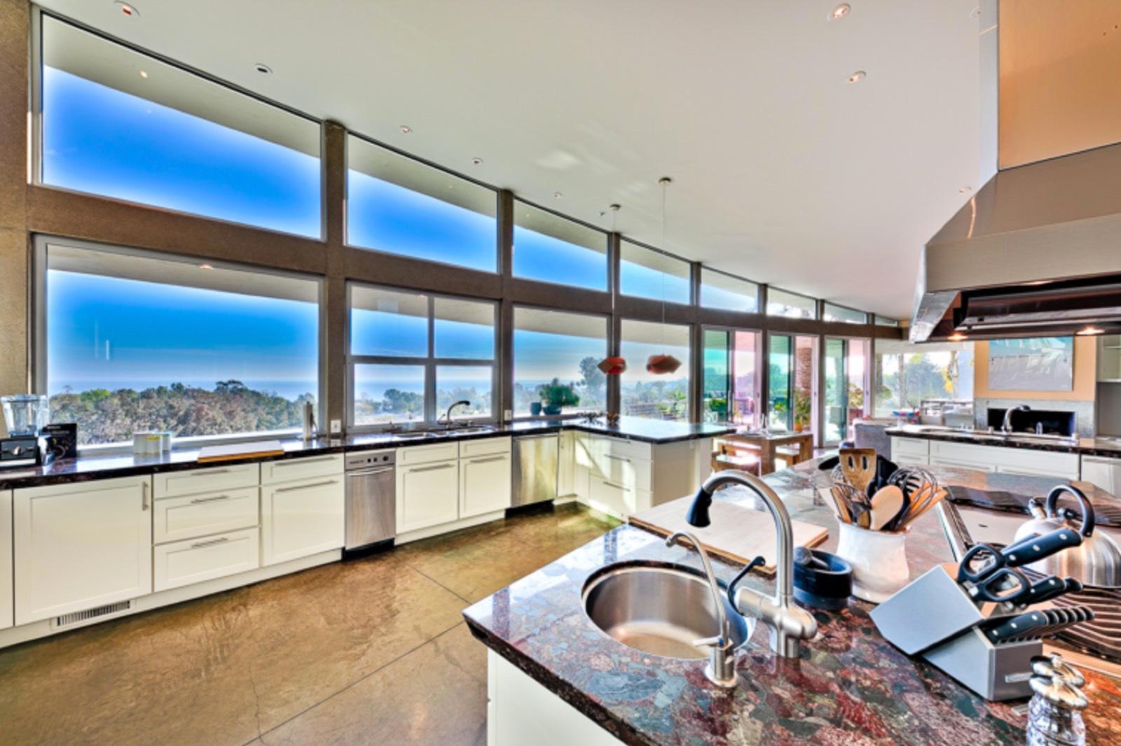Malibu Chateau — photo 5