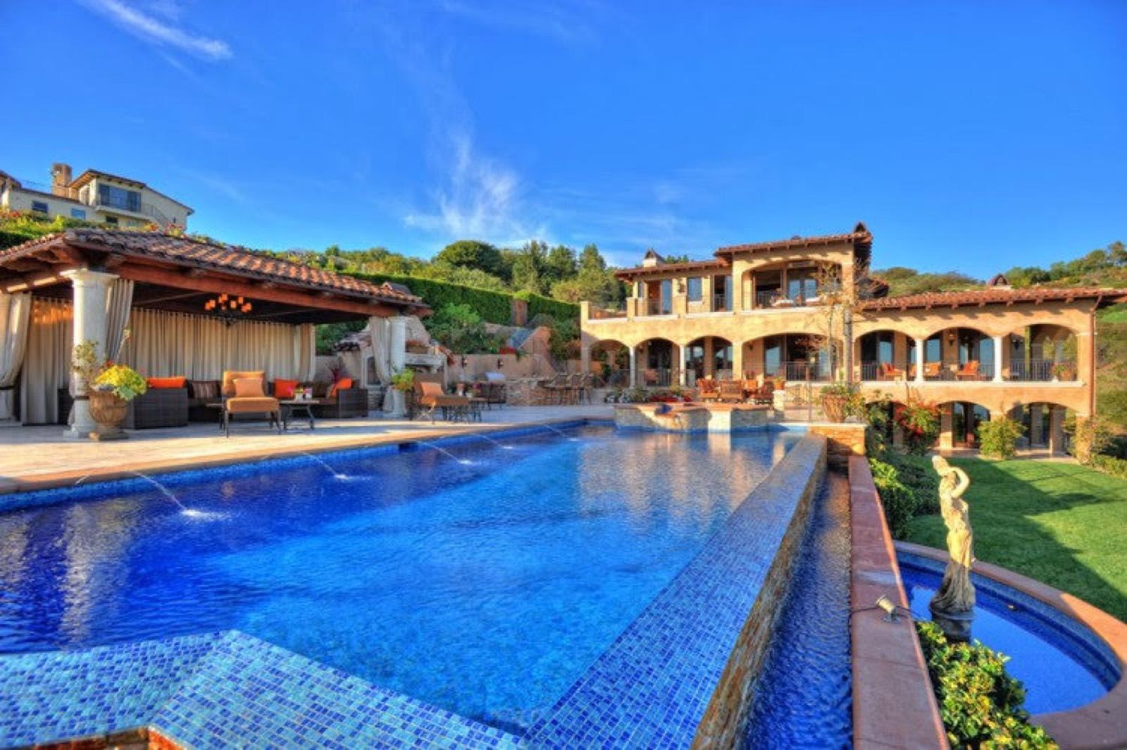 Malibu Mansion — photo 12