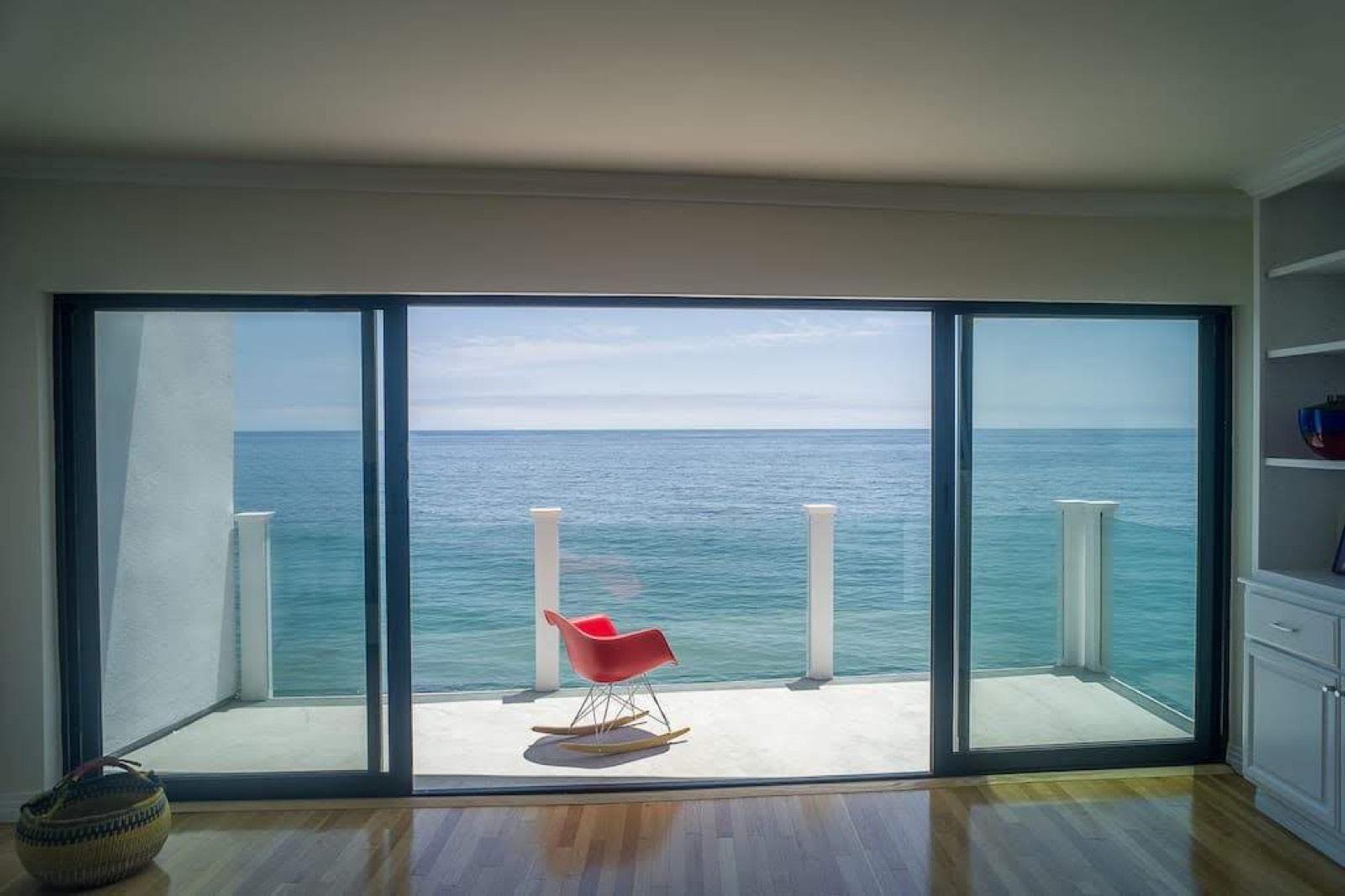 Malibu Modern Bungalow — photo 1