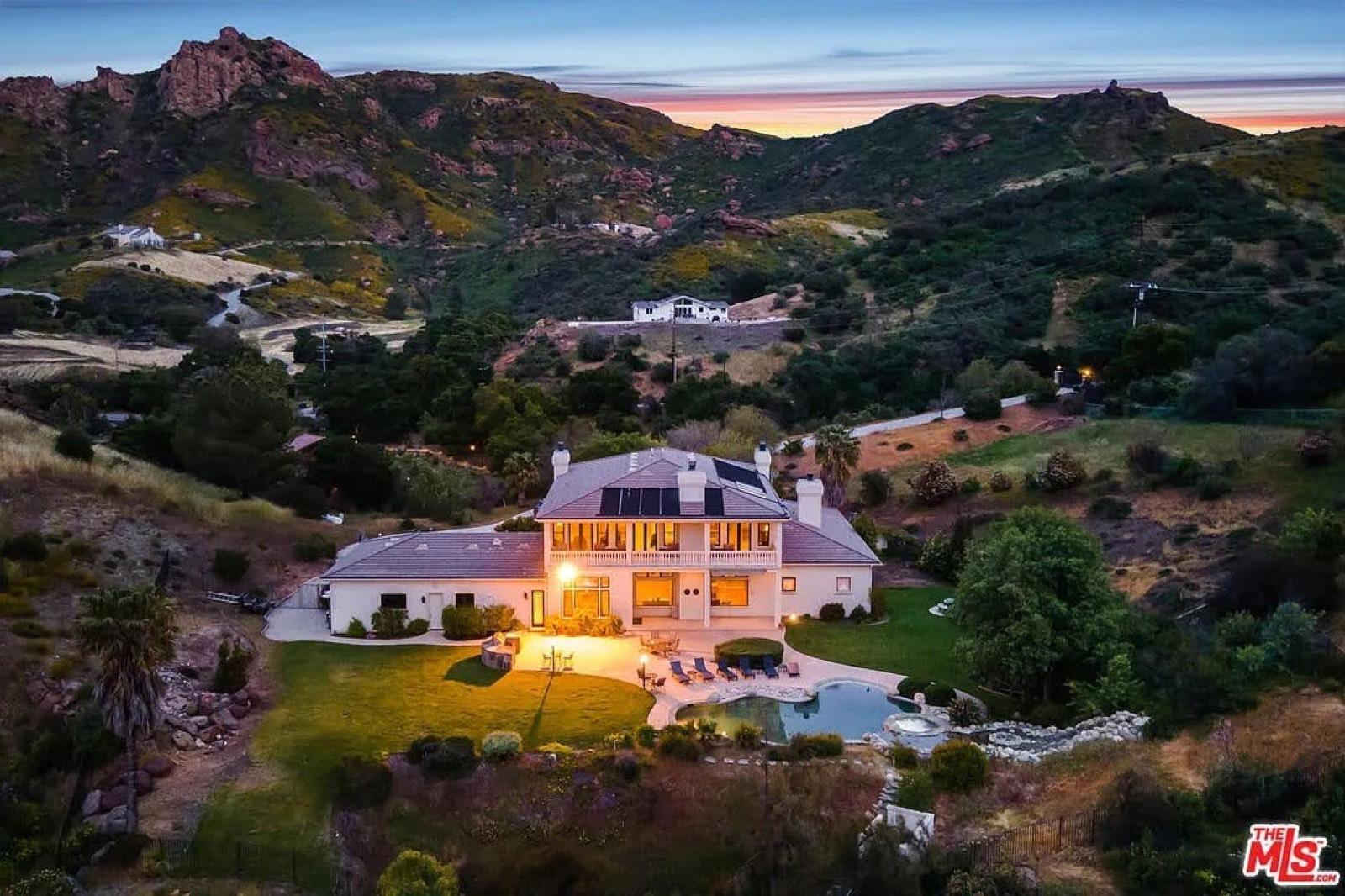 Malibu Mountains Hills House — photo 4