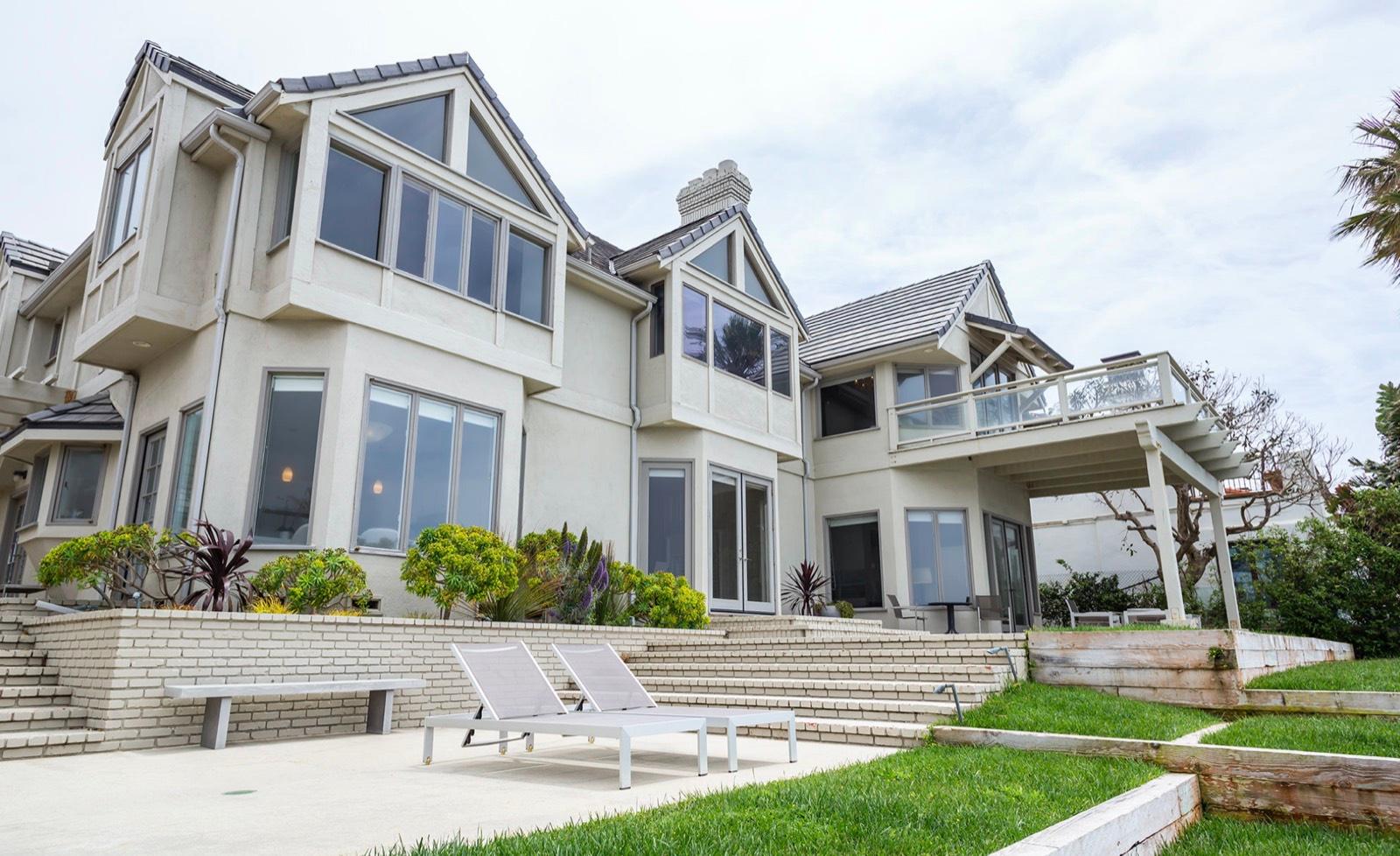 Malibu Stone Mansion — photo 8