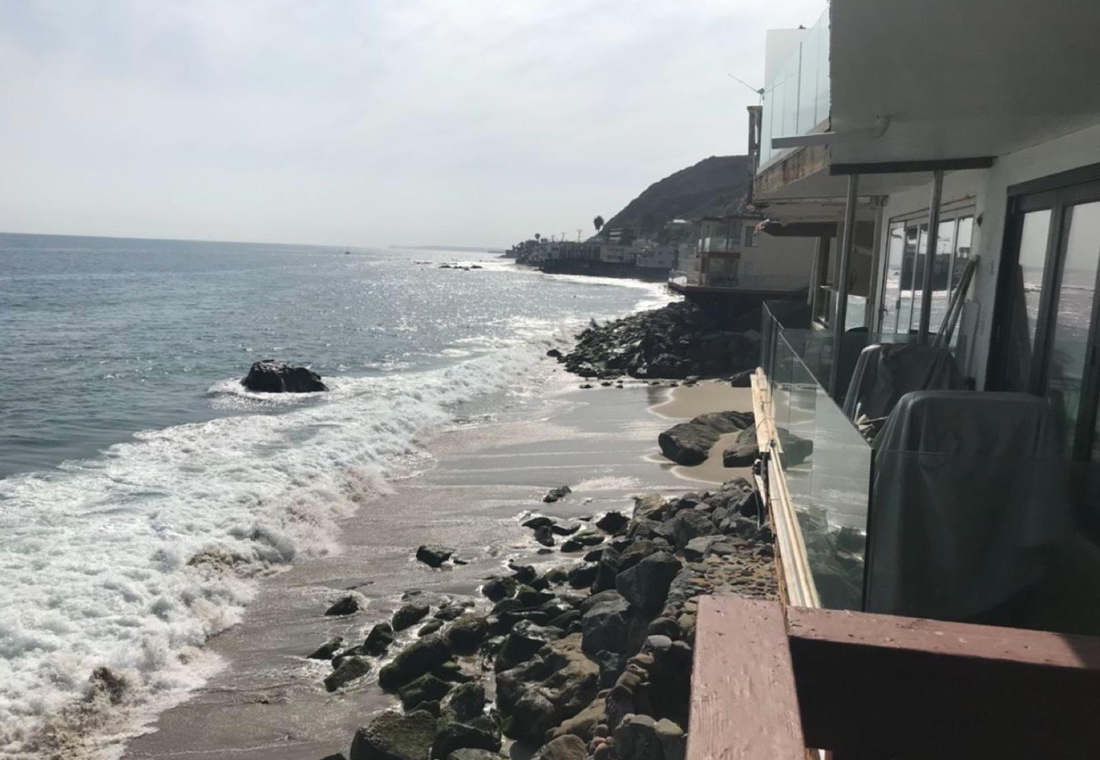 Malibu Waterfront Bungalow — photo 5