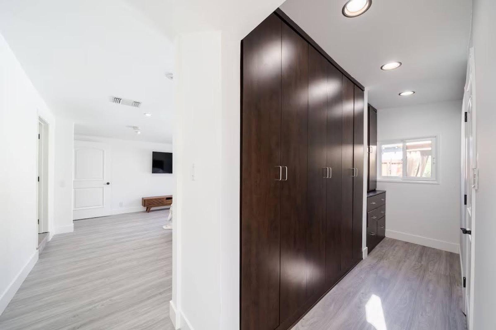 mansion 5BR Pool and Game Room — photo 10