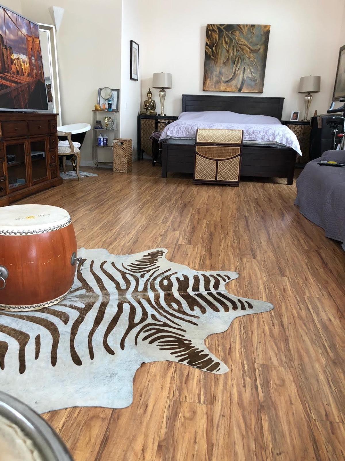 Mario's Woodland Hills House — photo 4