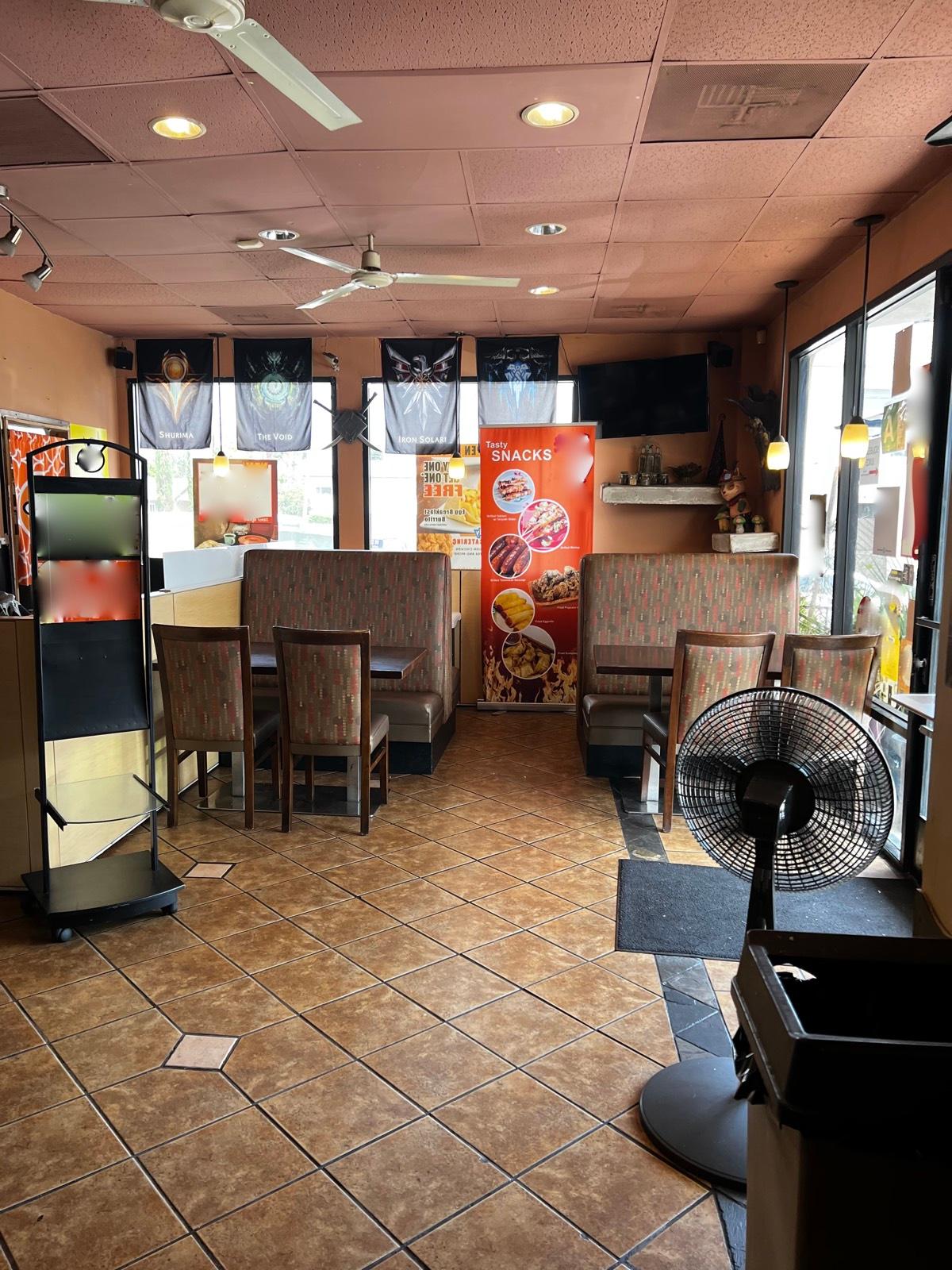 Max's Red Diner — photo 1