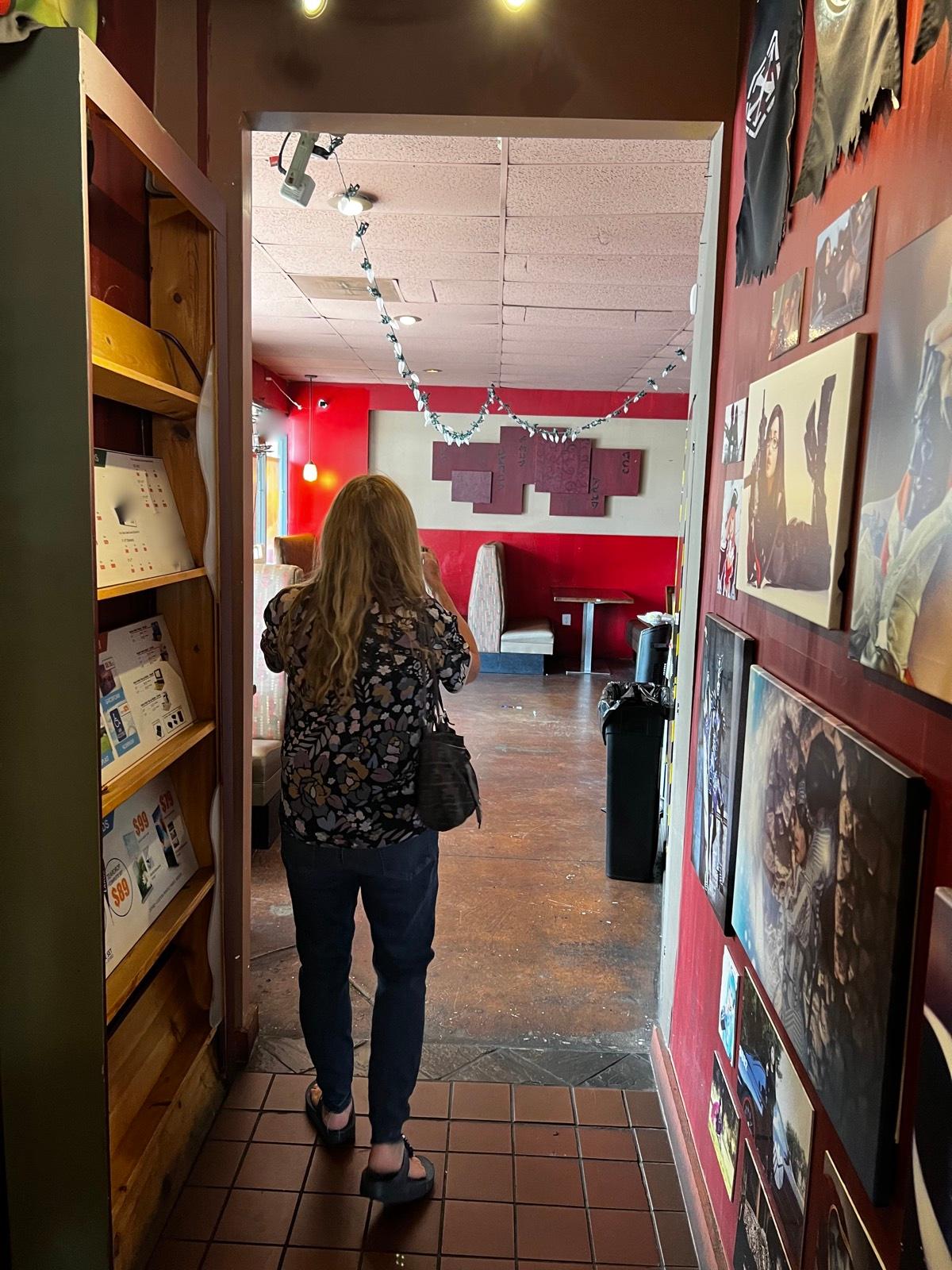 Max's Red Diner — photo 4