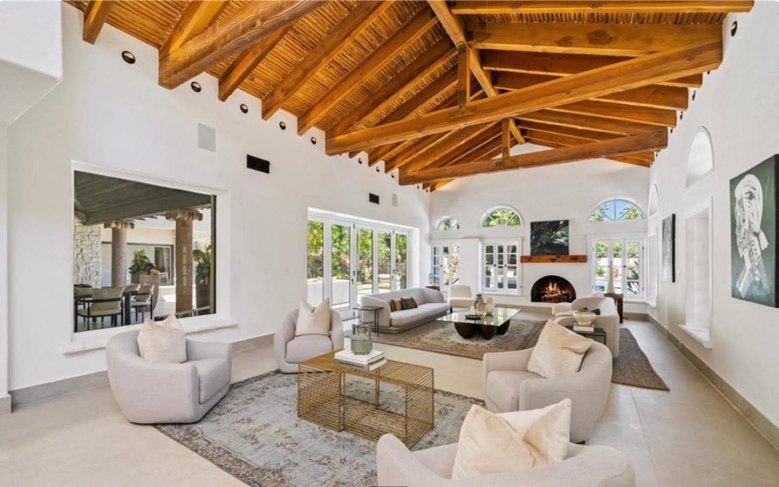 MB S Encino Spanish Modern Basketball Mansion — photo 6