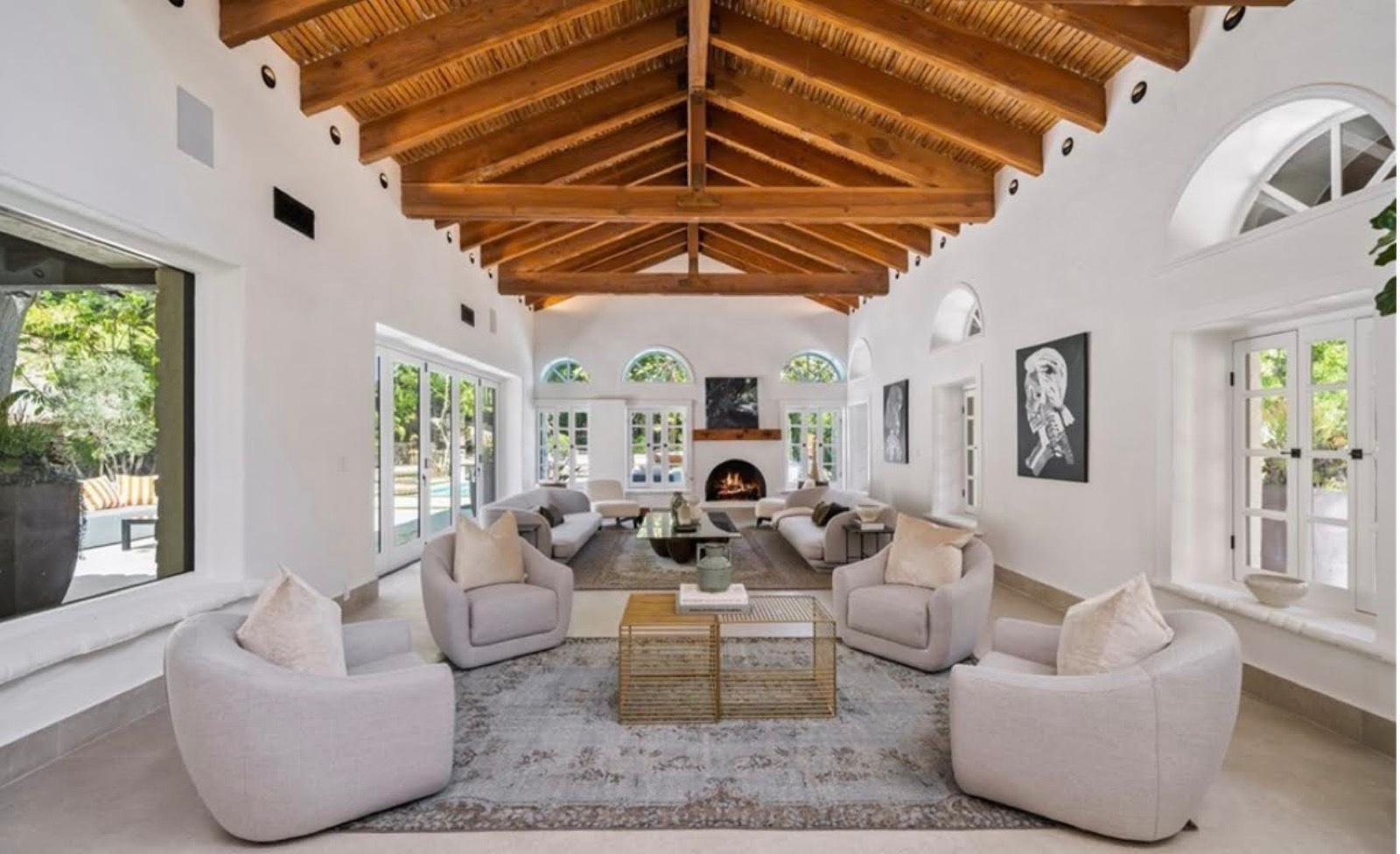 MB S Encino Spanish Modern Basketball Mansion — photo 7