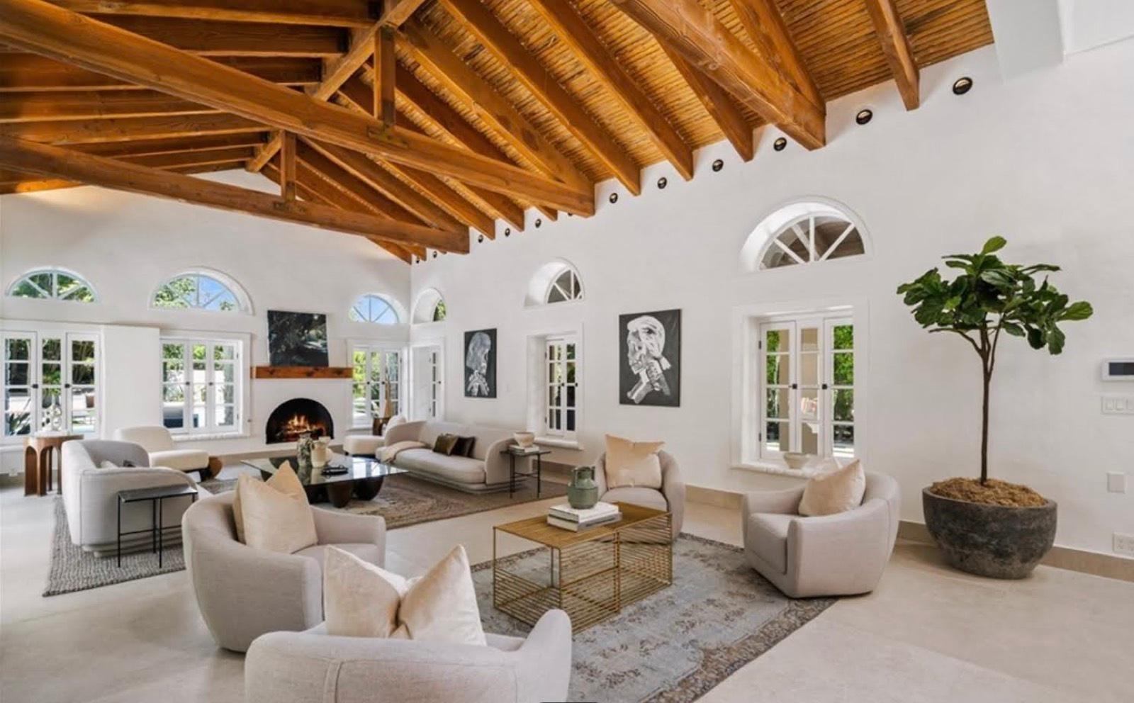 MB S Encino Spanish Modern Basketball Mansion — photo 8