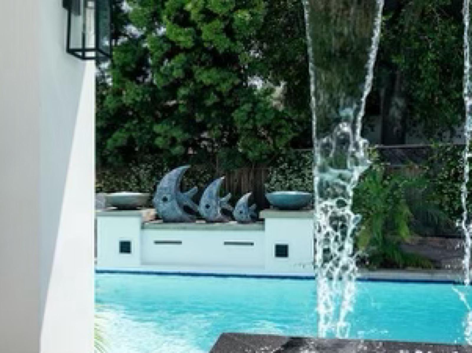MB S Spanish Waterfall home — photo 12