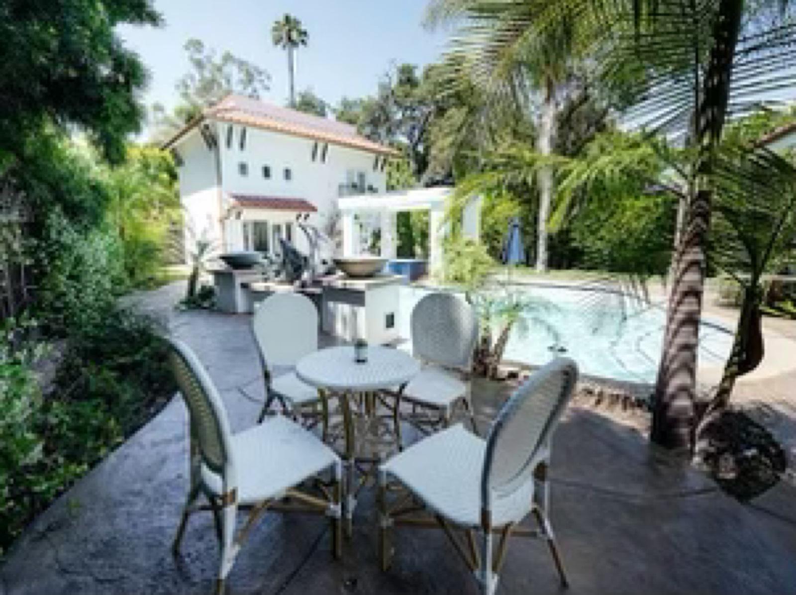 MB S Spanish Waterfall home — photo 3