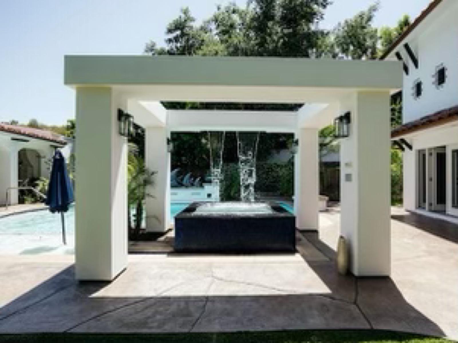 MB S Spanish Waterfall home — photo 10