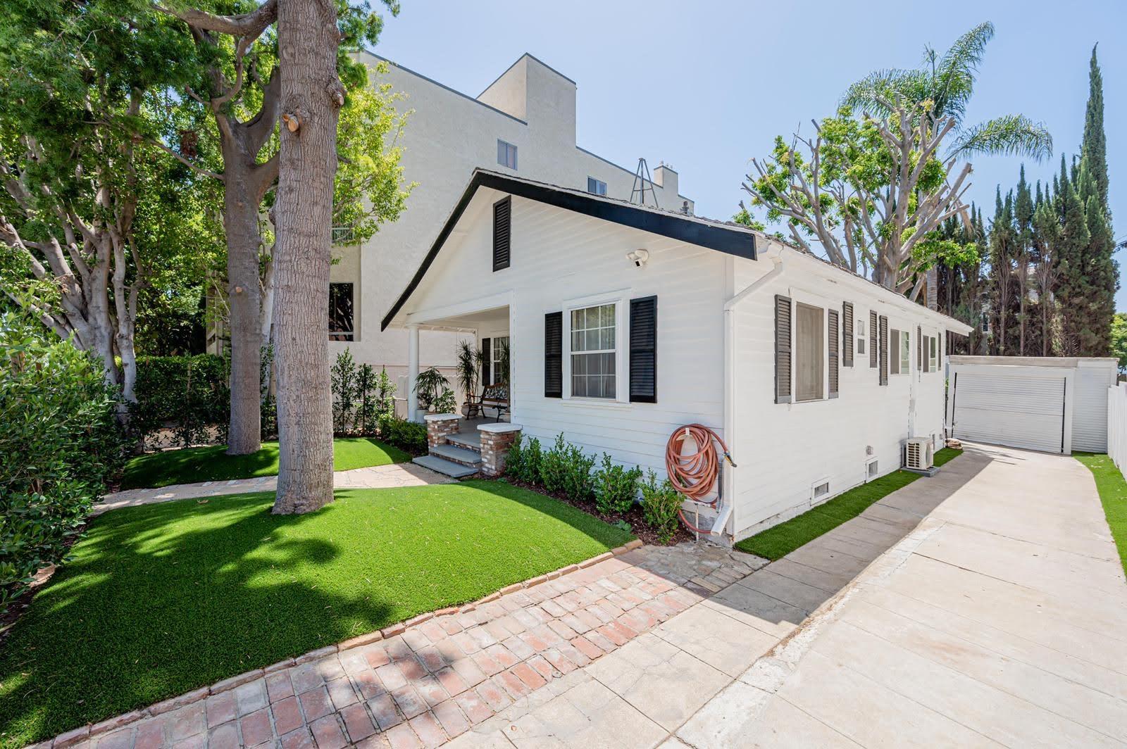 MB's Westside Farmhouse Bungalow — photo 2