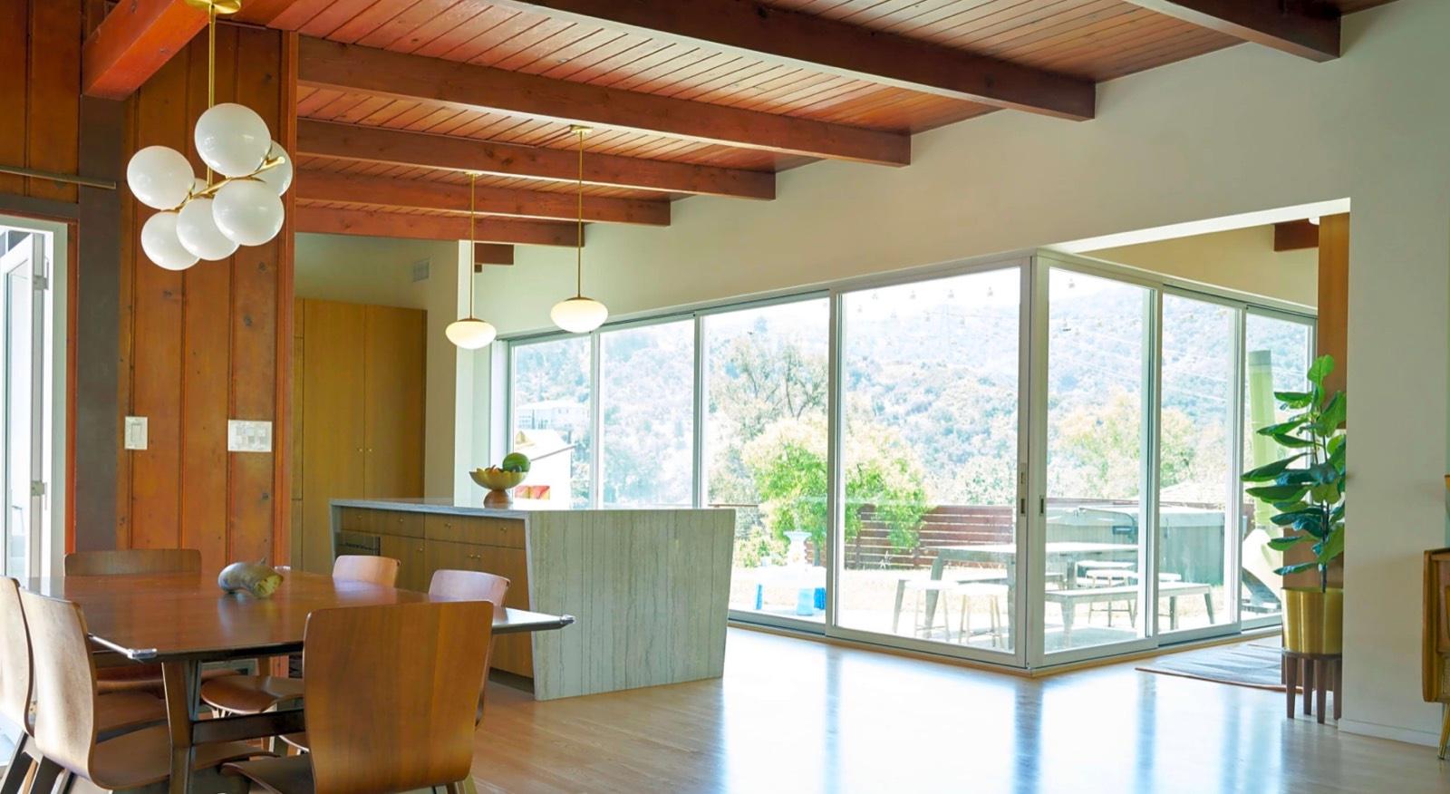 MD's Midcentury View Home — photo 1