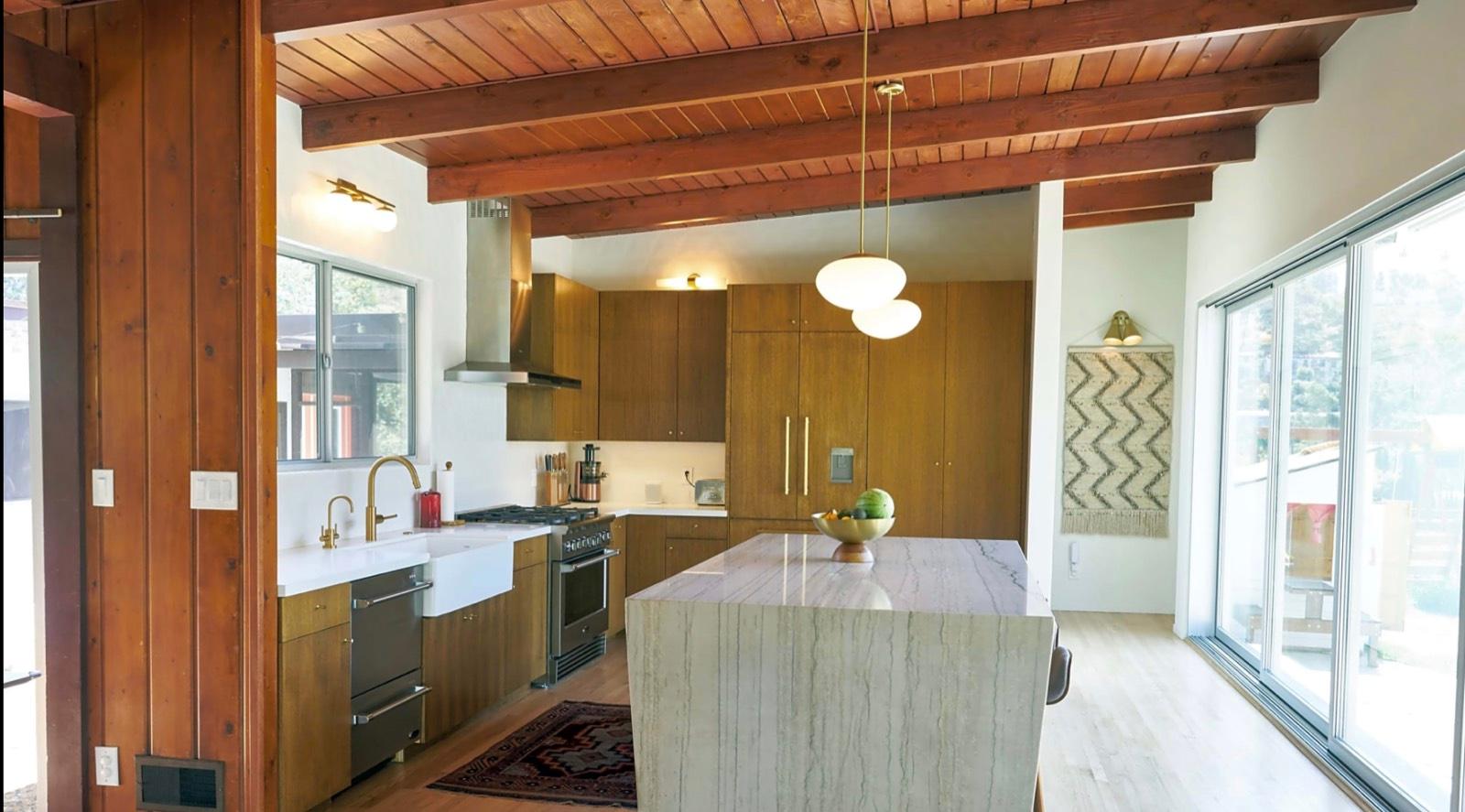 MD's Midcentury View Home — photo 6