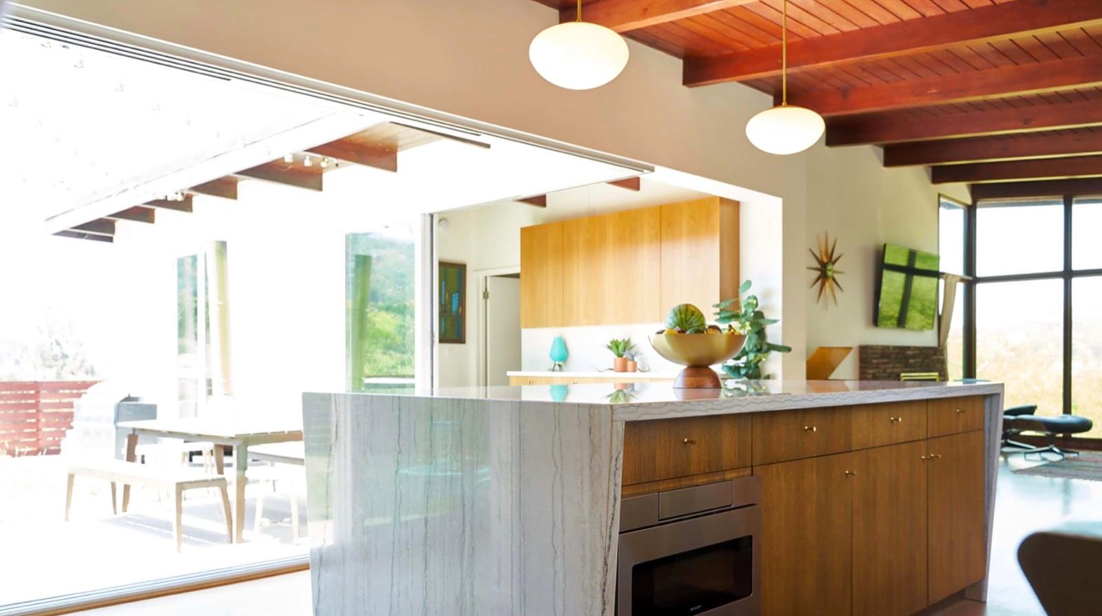 MD's Midcentury View Home — photo 9