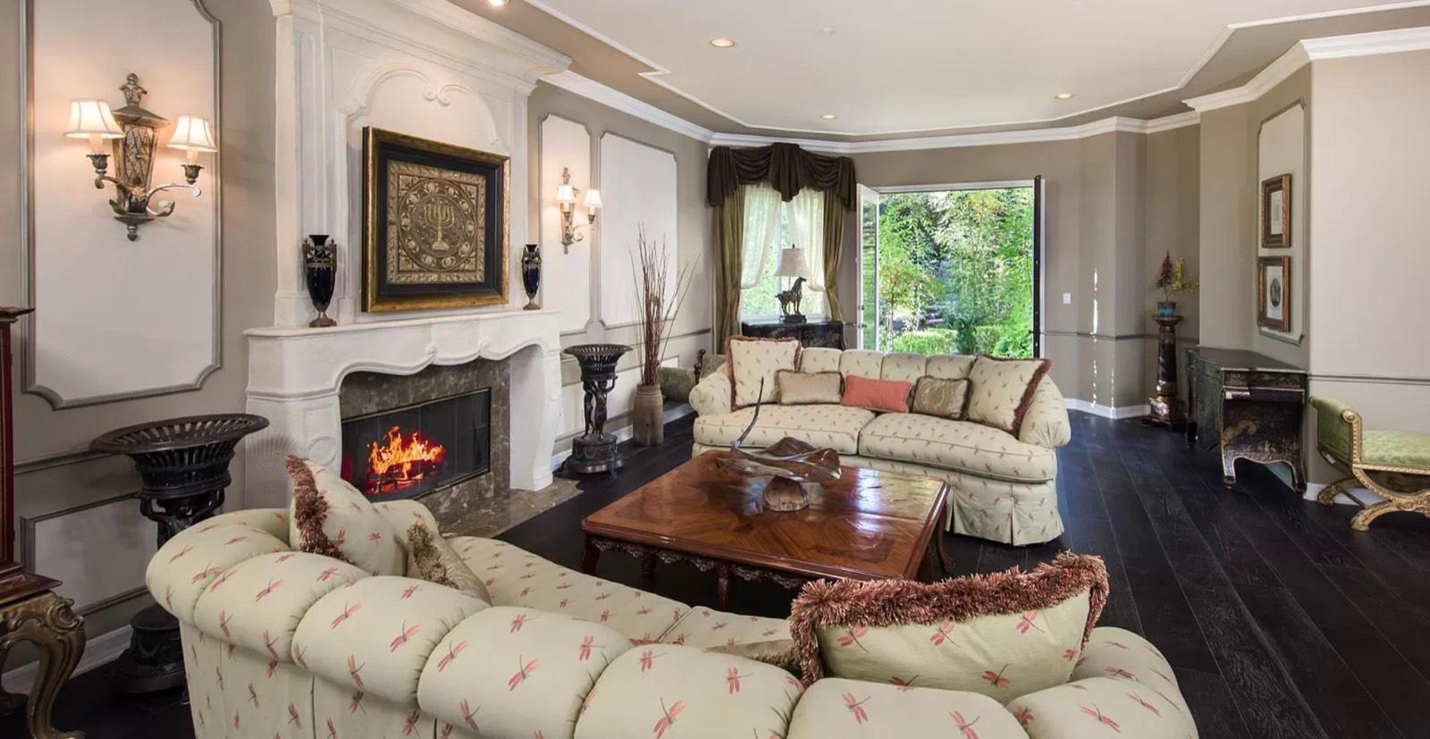 Mediterranean Mansion Compound — photo 11