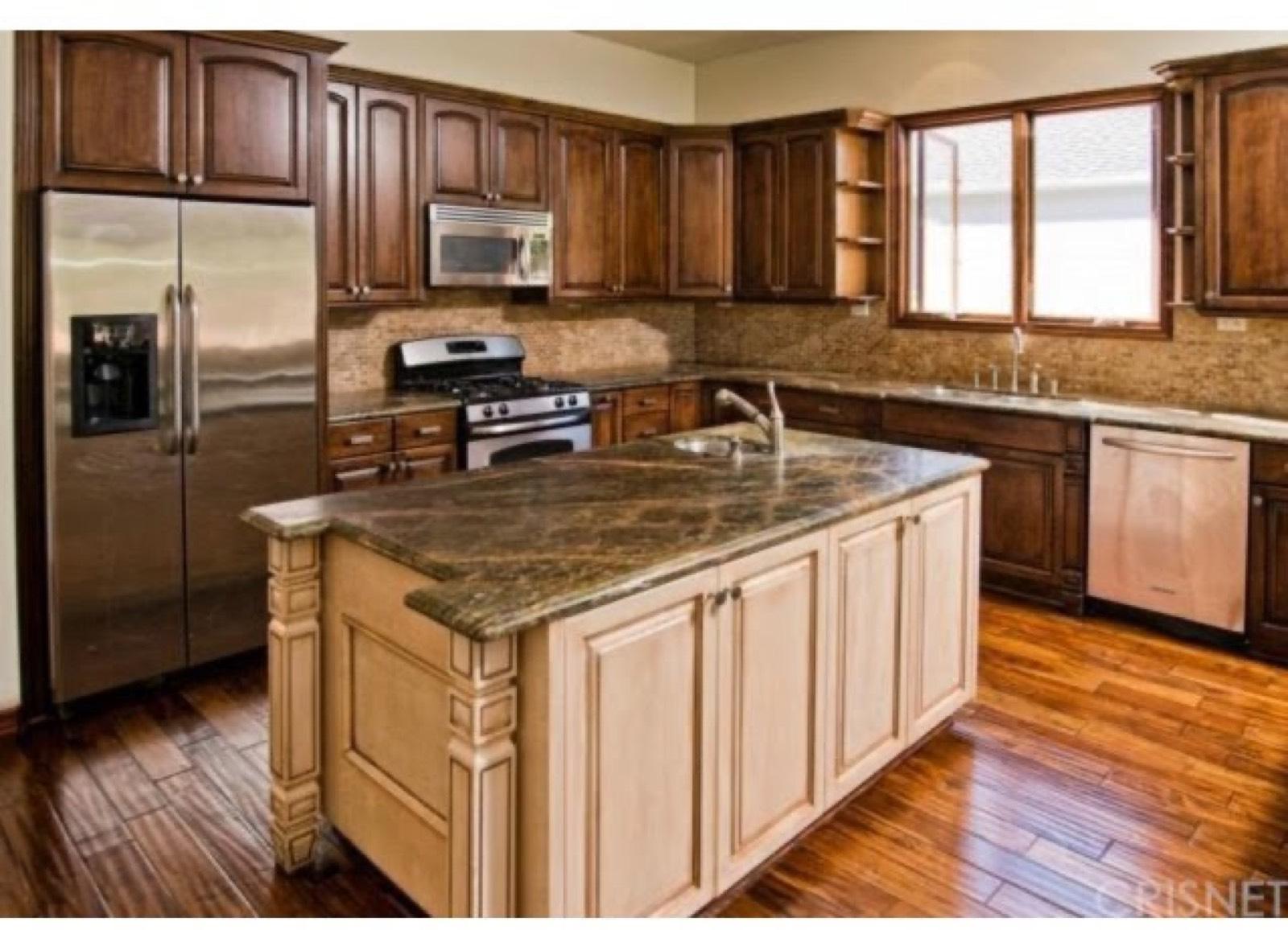 Mediterranean Woodland Hills House — photo 2