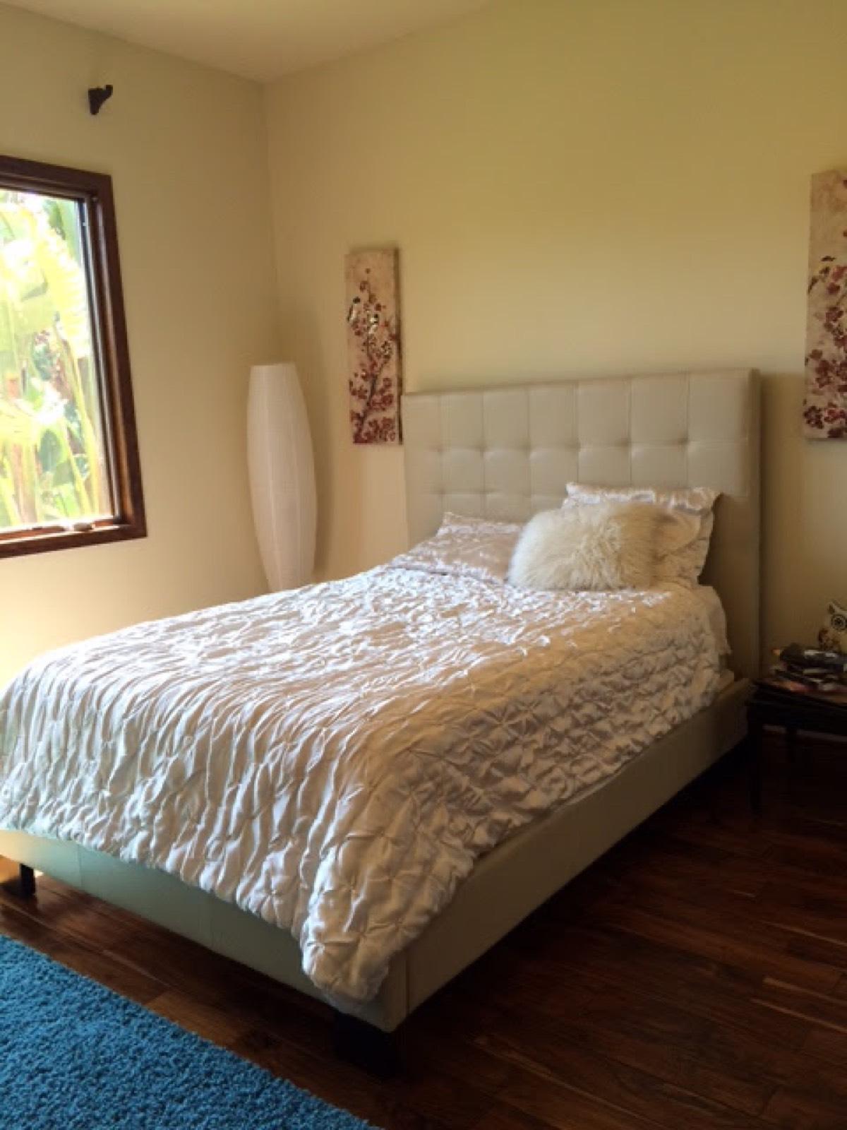 Mediterranean Woodland Hills House — photo 9