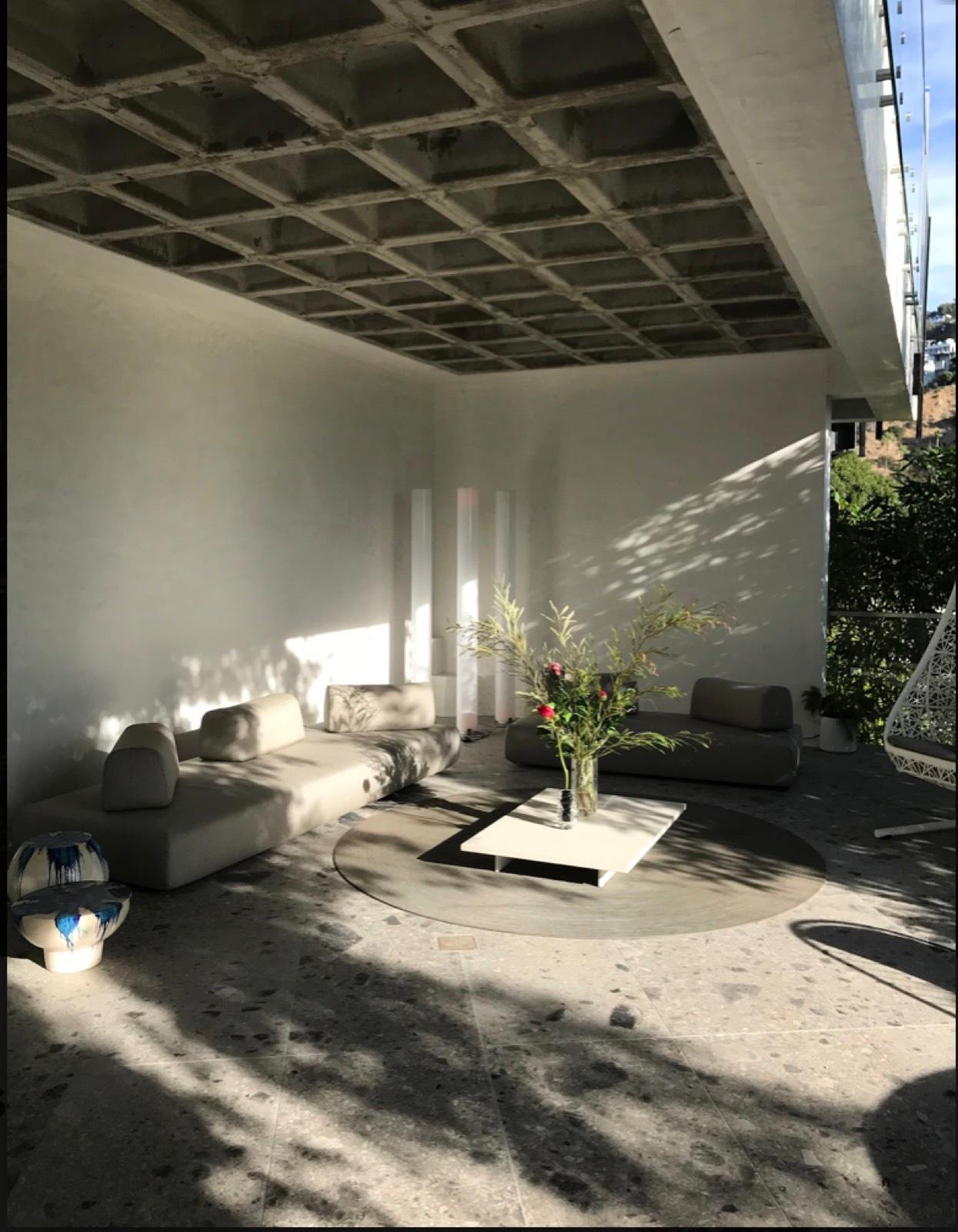 Mega Modern Mansion — photo 4
