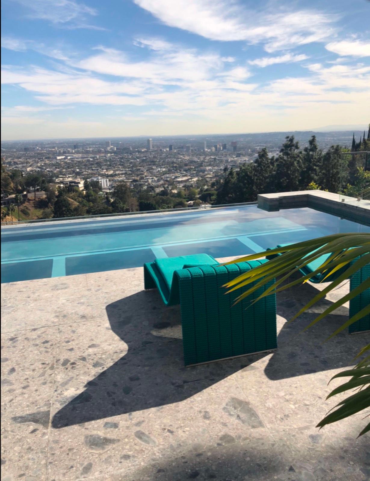 Mega Modern Mansion — photo 6