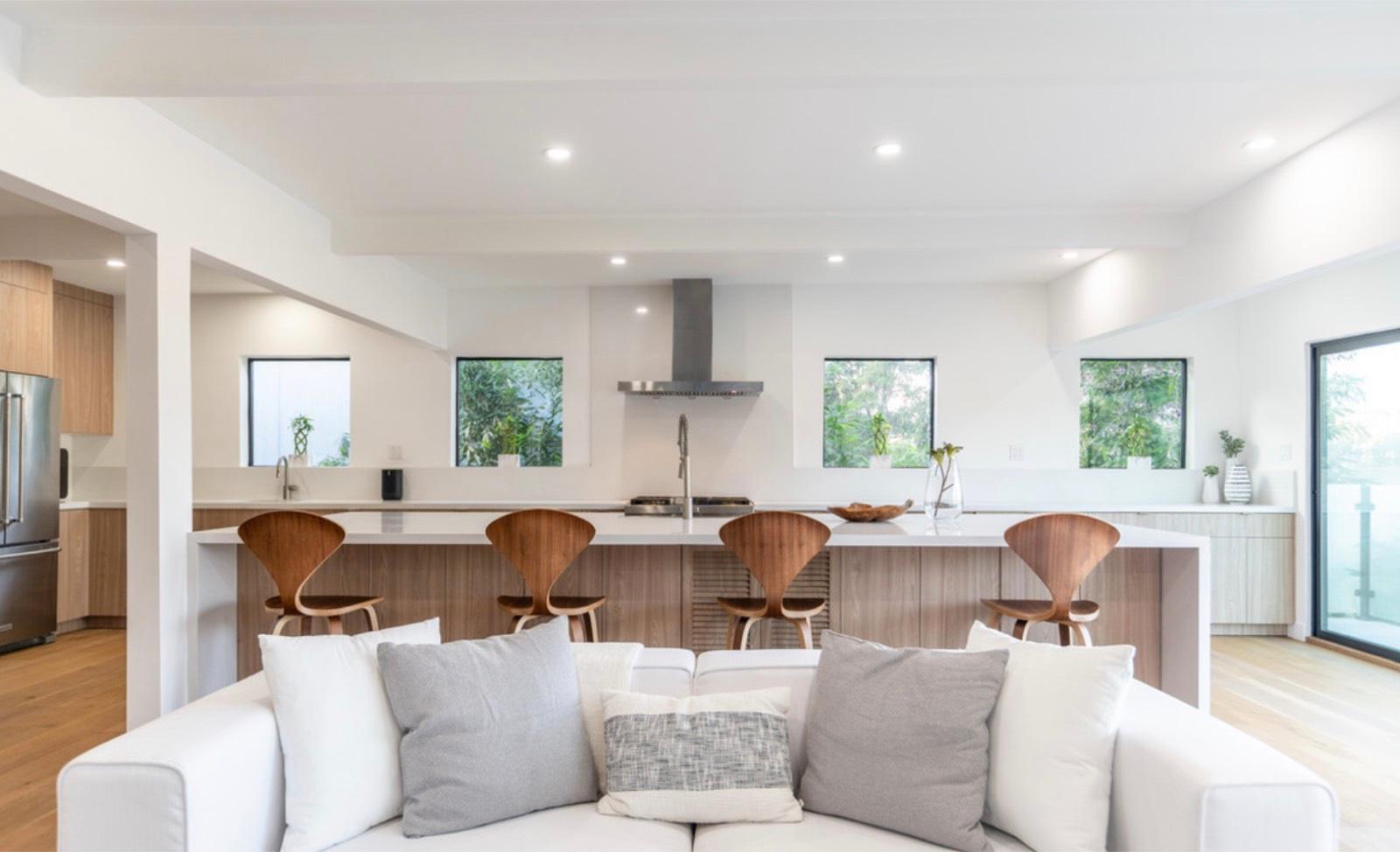 MH's Geometric Modern Villa — photo 9