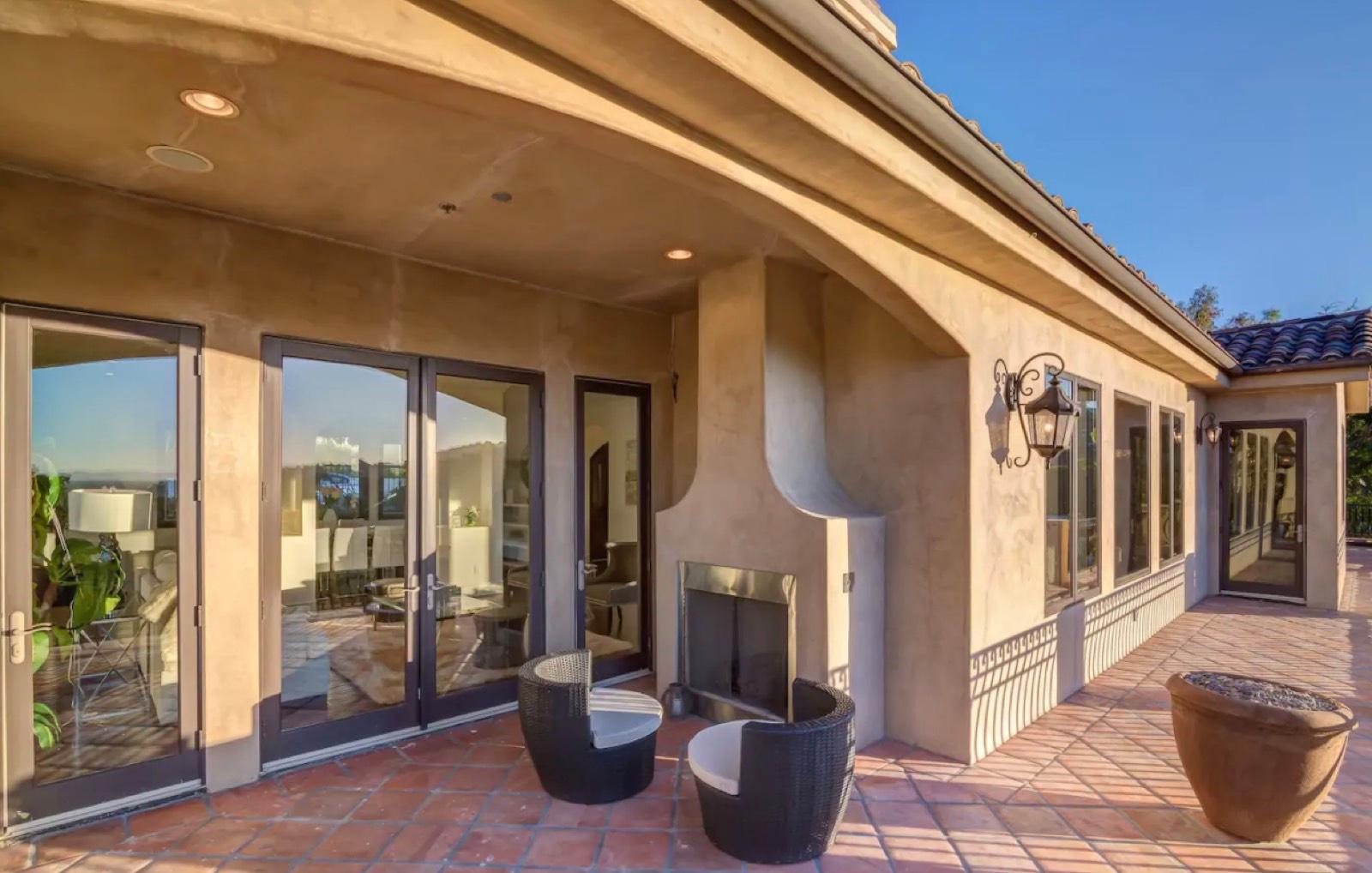 Michael's Celebrity View Home — photo 5