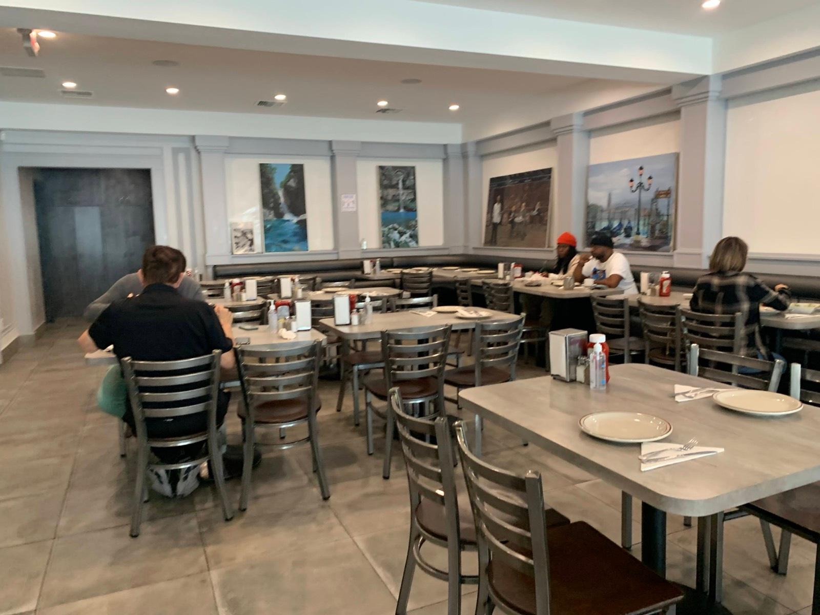 Middle Eastern Resturaunt — photo 8