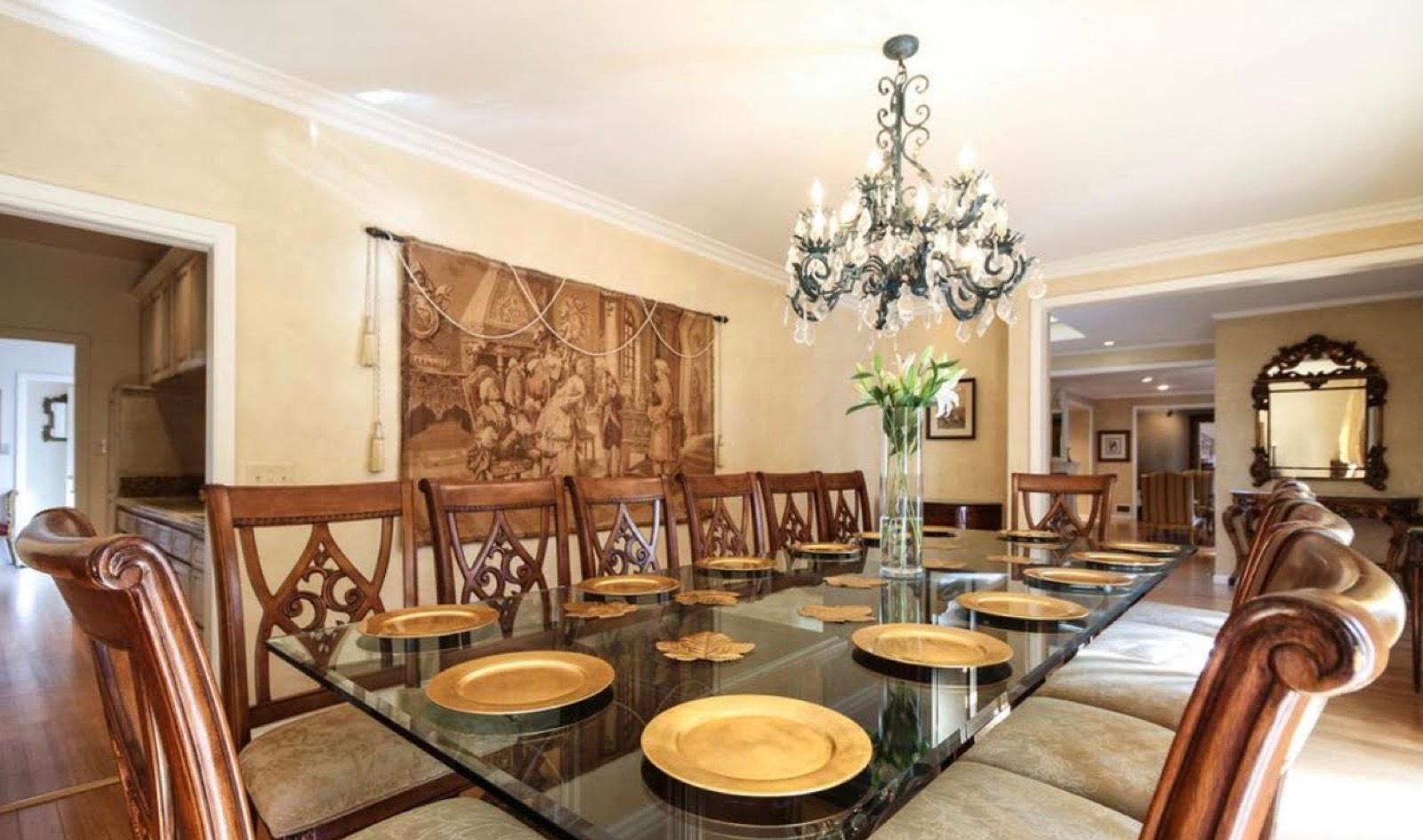 MJ Coldwater Mansion — photo 3