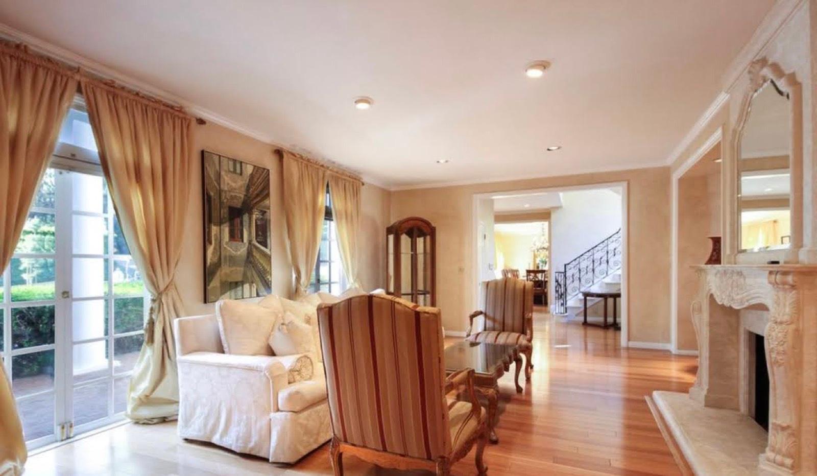 MJ Coldwater Mansion — photo 5