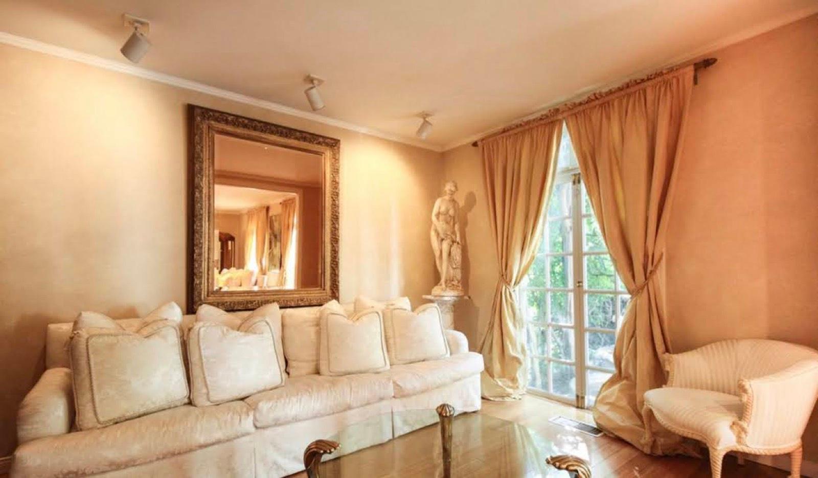 MJ Coldwater Mansion — photo 6