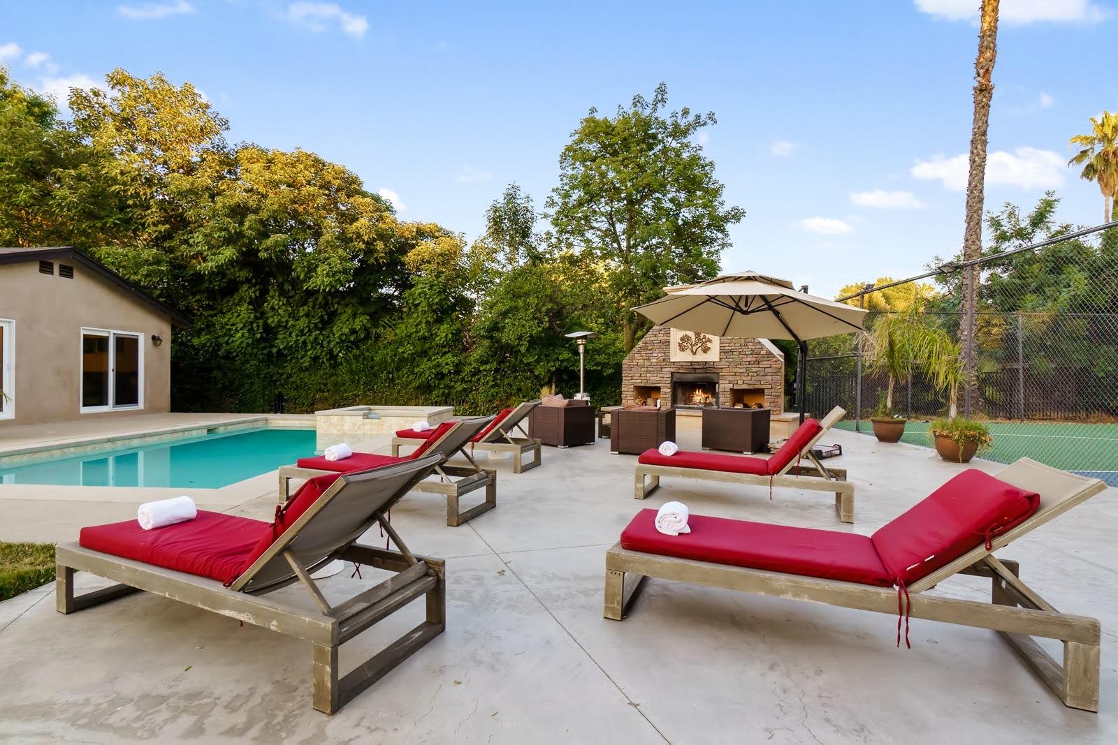 MJ Villa House — photo 12