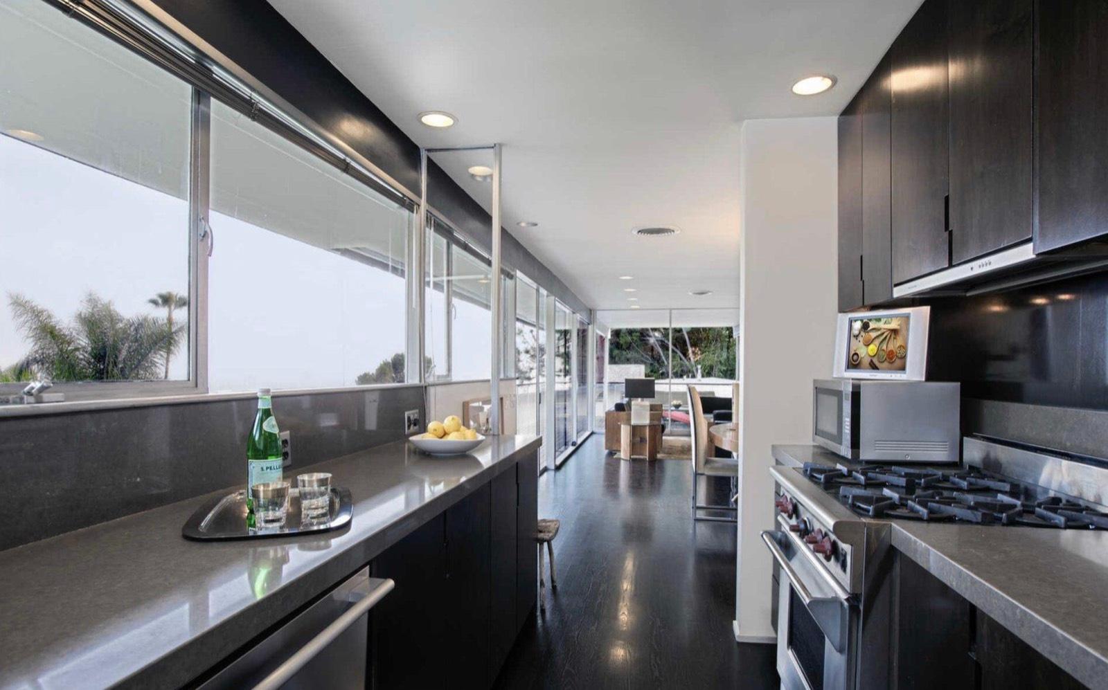 MJ's Architecturally Refined Home — photo 5