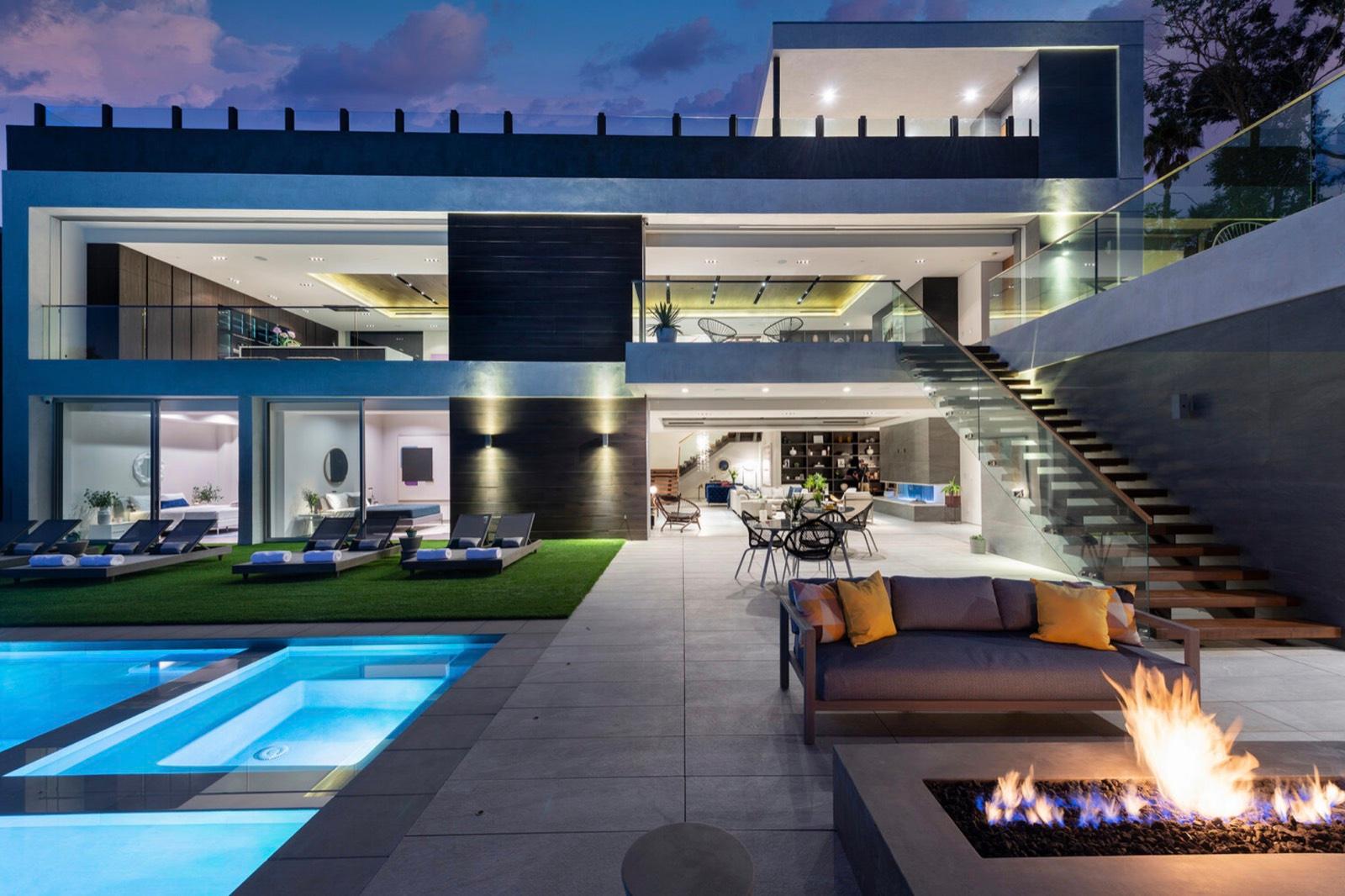 MJ's Hollywood Modern Architect Home — photo 3