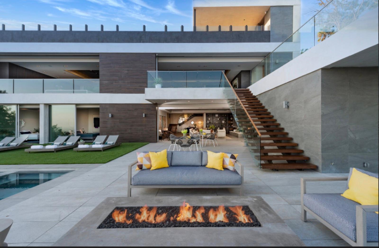 MJ's Hollywood Modern Architect Home — photo 4