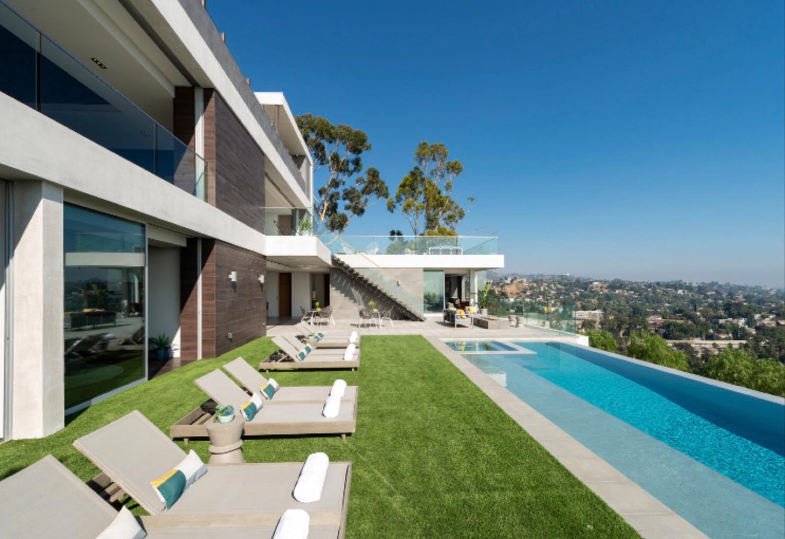 MJ's Hollywood Modern Architect Home — photo 8