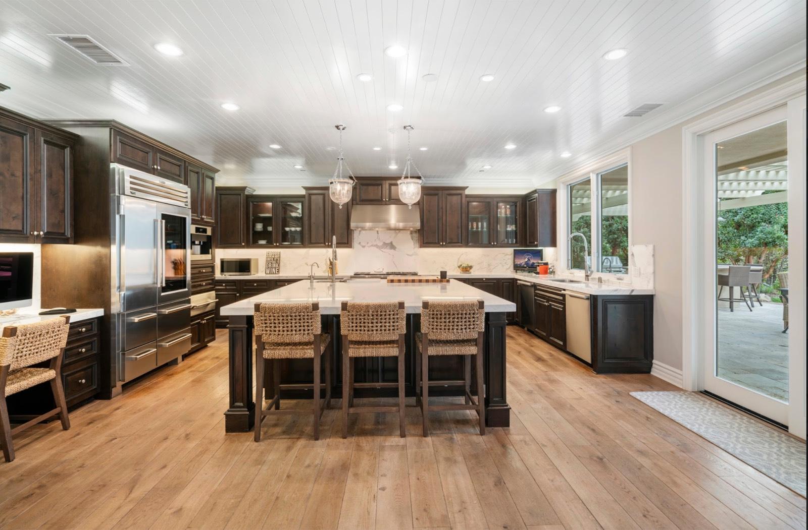 MJ's Mulholland Chateau — photo 3